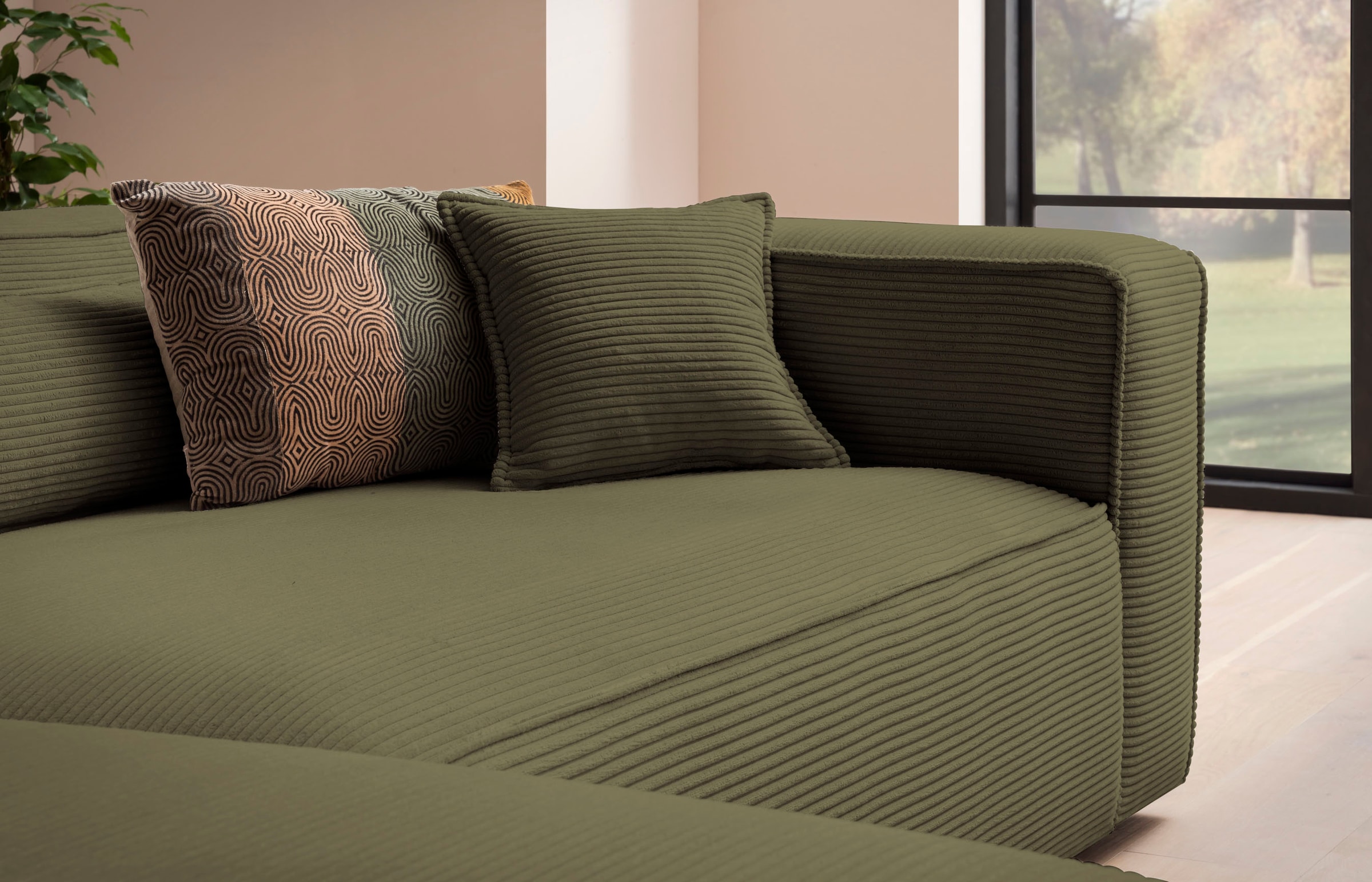 LeGer Home by Lena Gercke Ecksofa »PIARA XXL Cord, L-Form, Schlaffunktion« Hocker stellbar zum Schlafsofa (Krokodilverbinder), tiefe Sitzfläche
