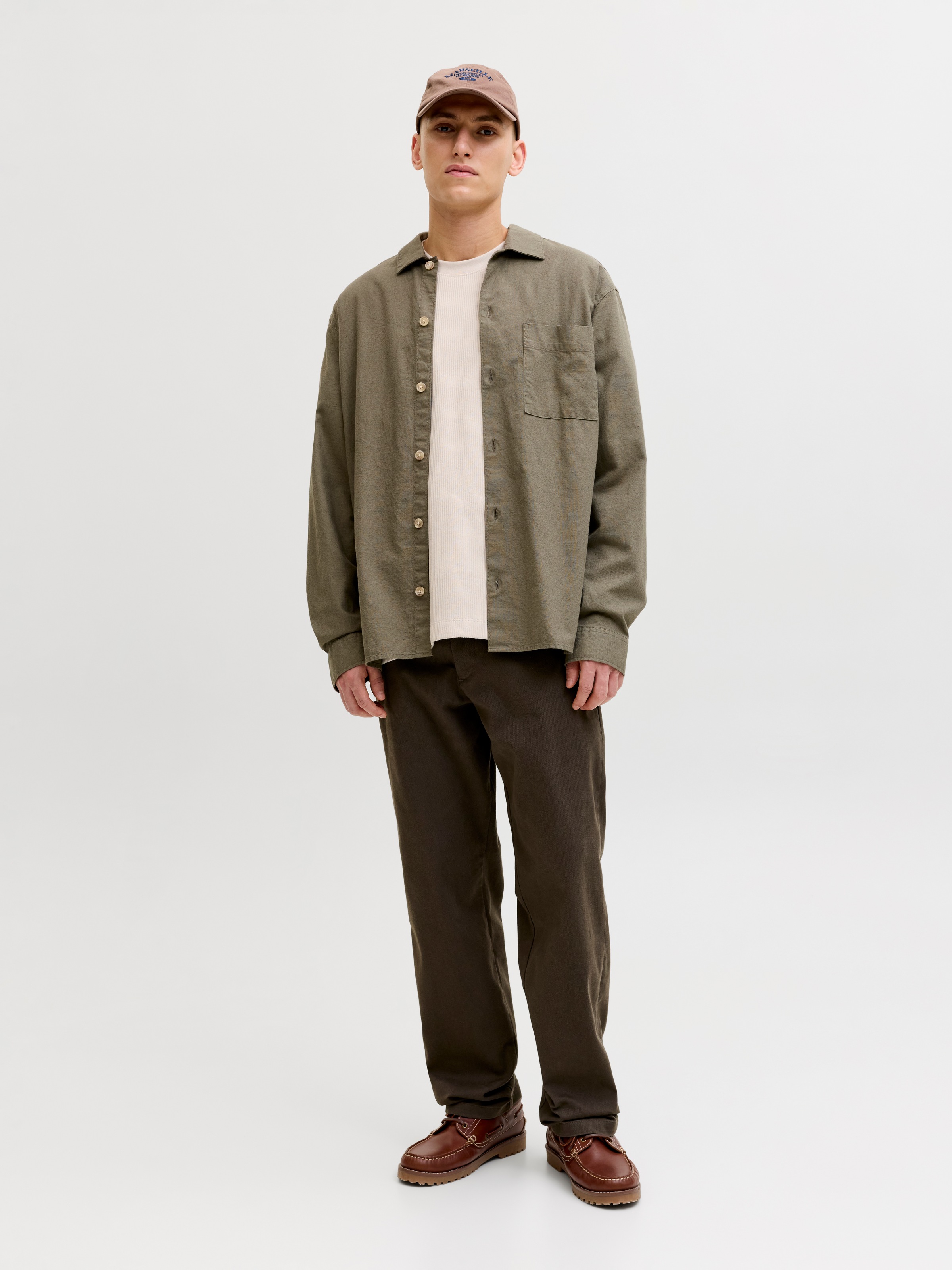 Jack & Jones Rundhalsshirt »JJEHARRISON STRUCTURE TEE SS O-NECK LN« mit Rundhalsusschnitt