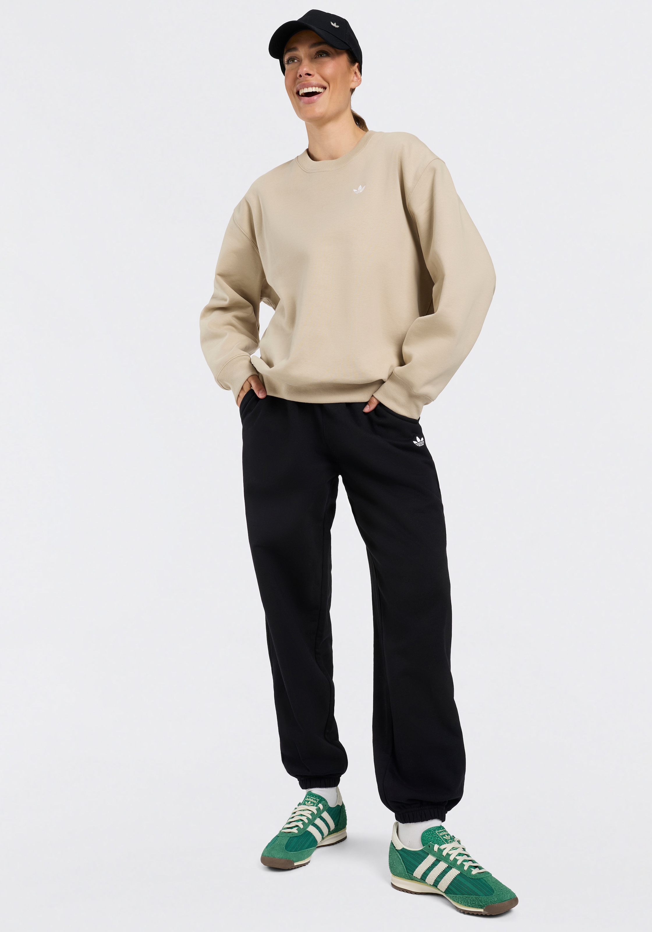 adidas Originals Sporthose »ESSENTIALS FRENCH TERRY«  mit Baumwolle, normale Weite