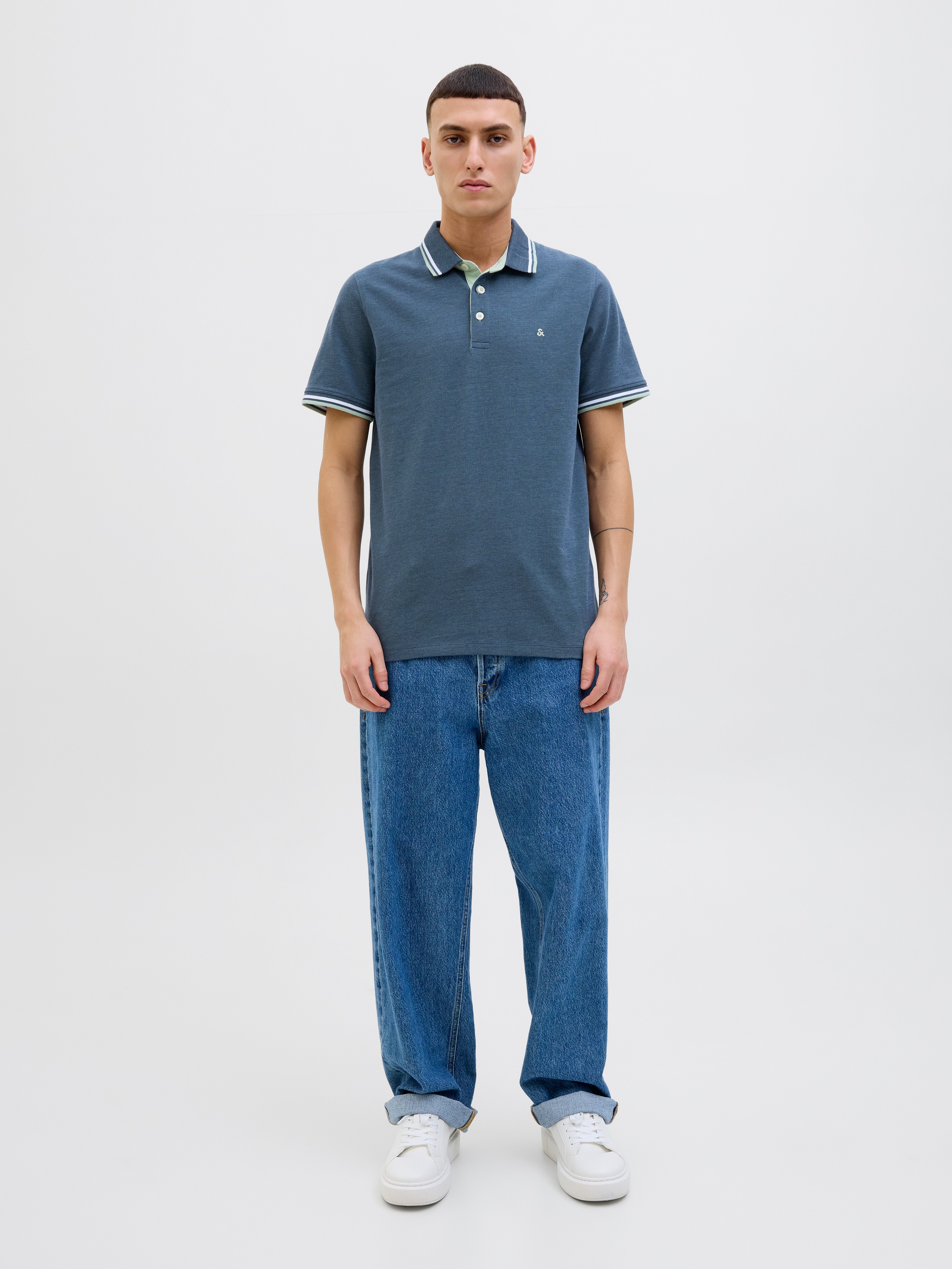Jack & Jones Poloshirt »JJEPAULOS POLO SS NOOS«, mit Logo Stickerei