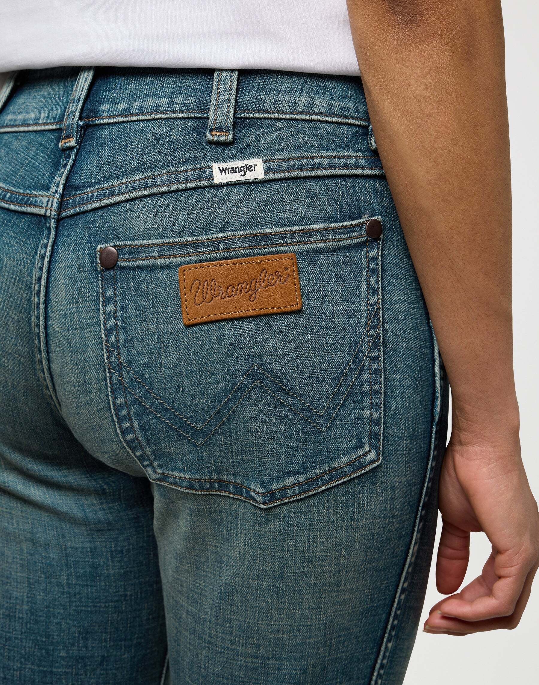 Wrangler Bootcut-Jeans »WRANGLER Jeans Low Rise Bold Boot«