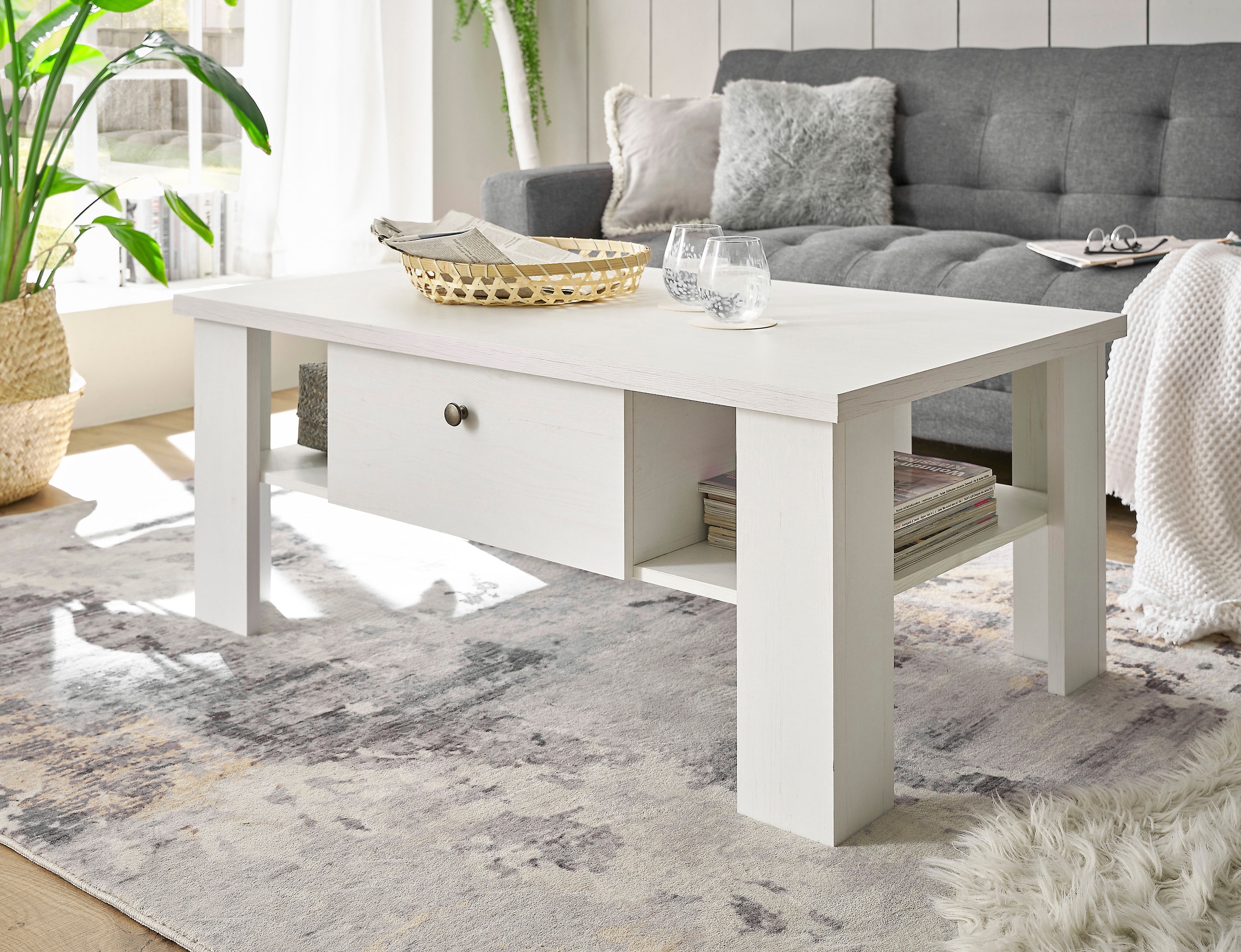 Image of Home affaire Couchtisch "RAVENNA" im zeitlosen Landhausstil, Breite 107 cm, Griffe aus Metall