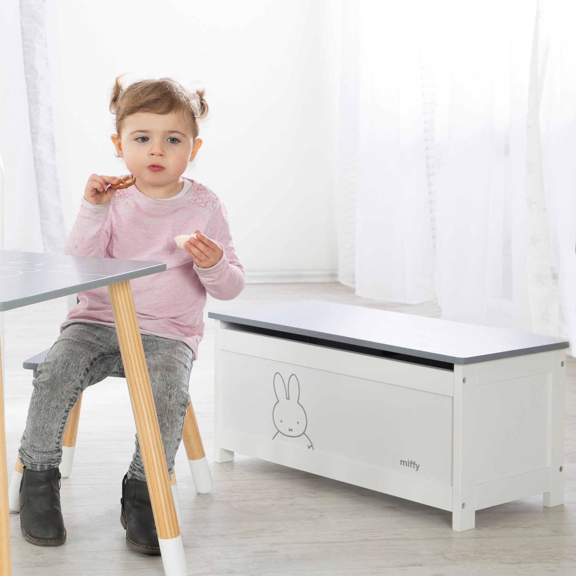 roba® Truhe »miffy®, weiss«, mit Deckelbremse; fürs Kinderzimmer