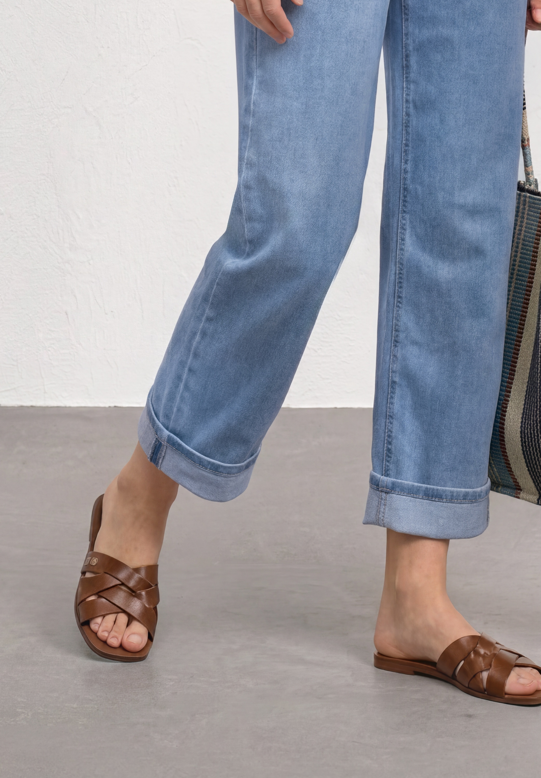 STREET ONE Jeans à 5 poches en coupe casual avec revers