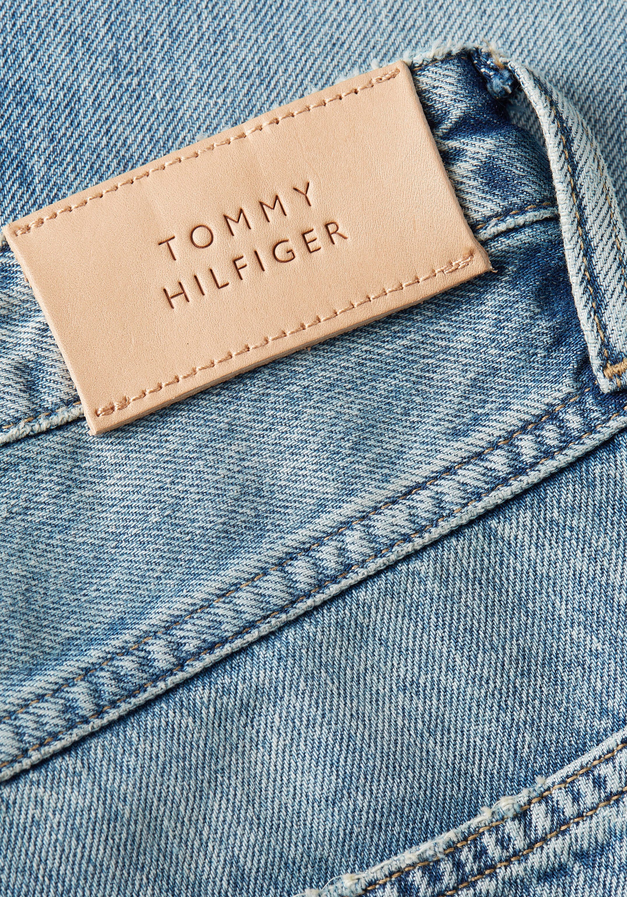 ♕ Tommy Hilfiger Straight-Jeans »CLASSIC Logostickerei versandkostenfrei mit WRN«, MIO bestellen HW A STRAIGHT