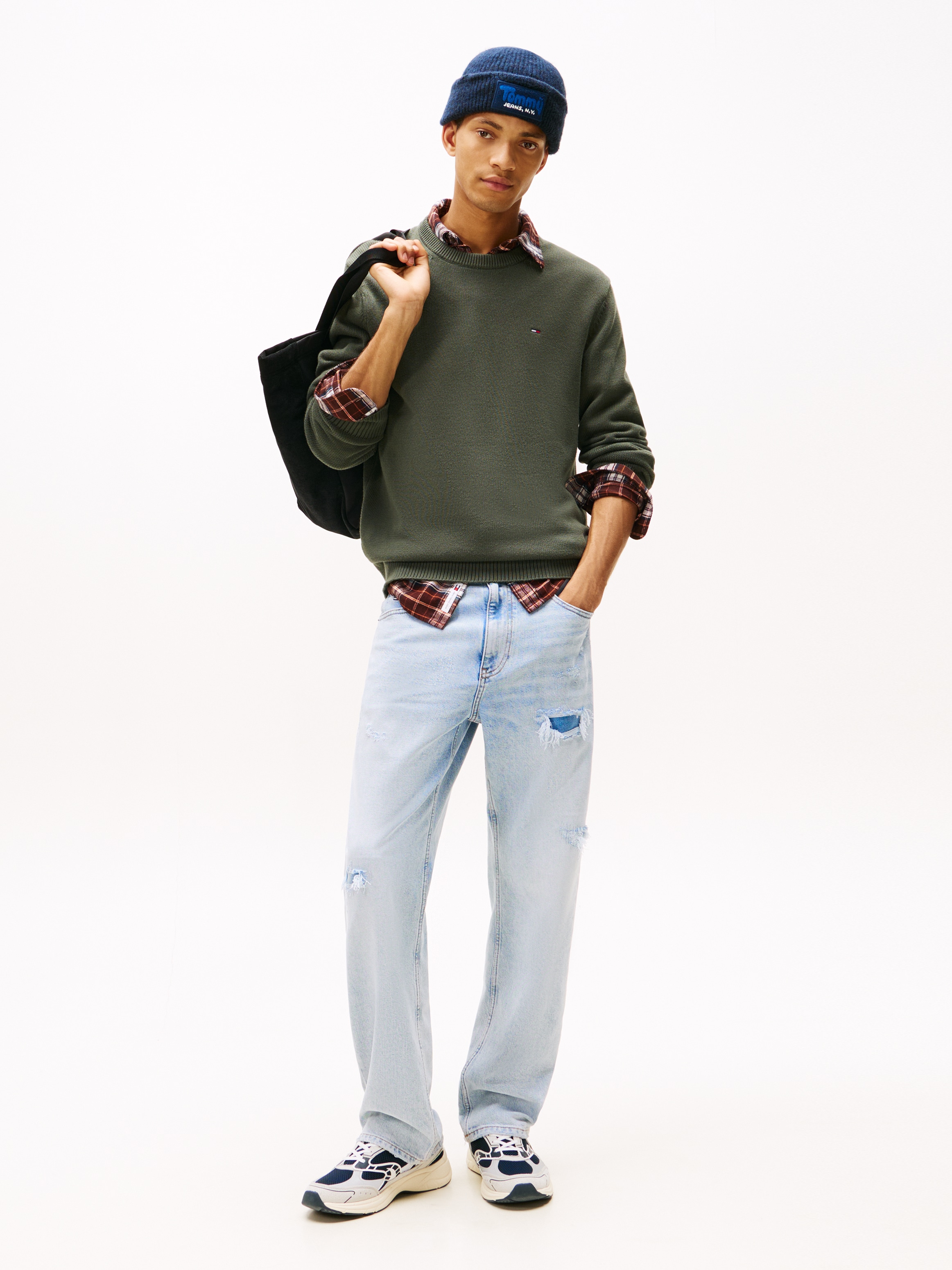 Tommy Jeans Rundhalspullover, Slim fit mit Rundhalsausschnitt