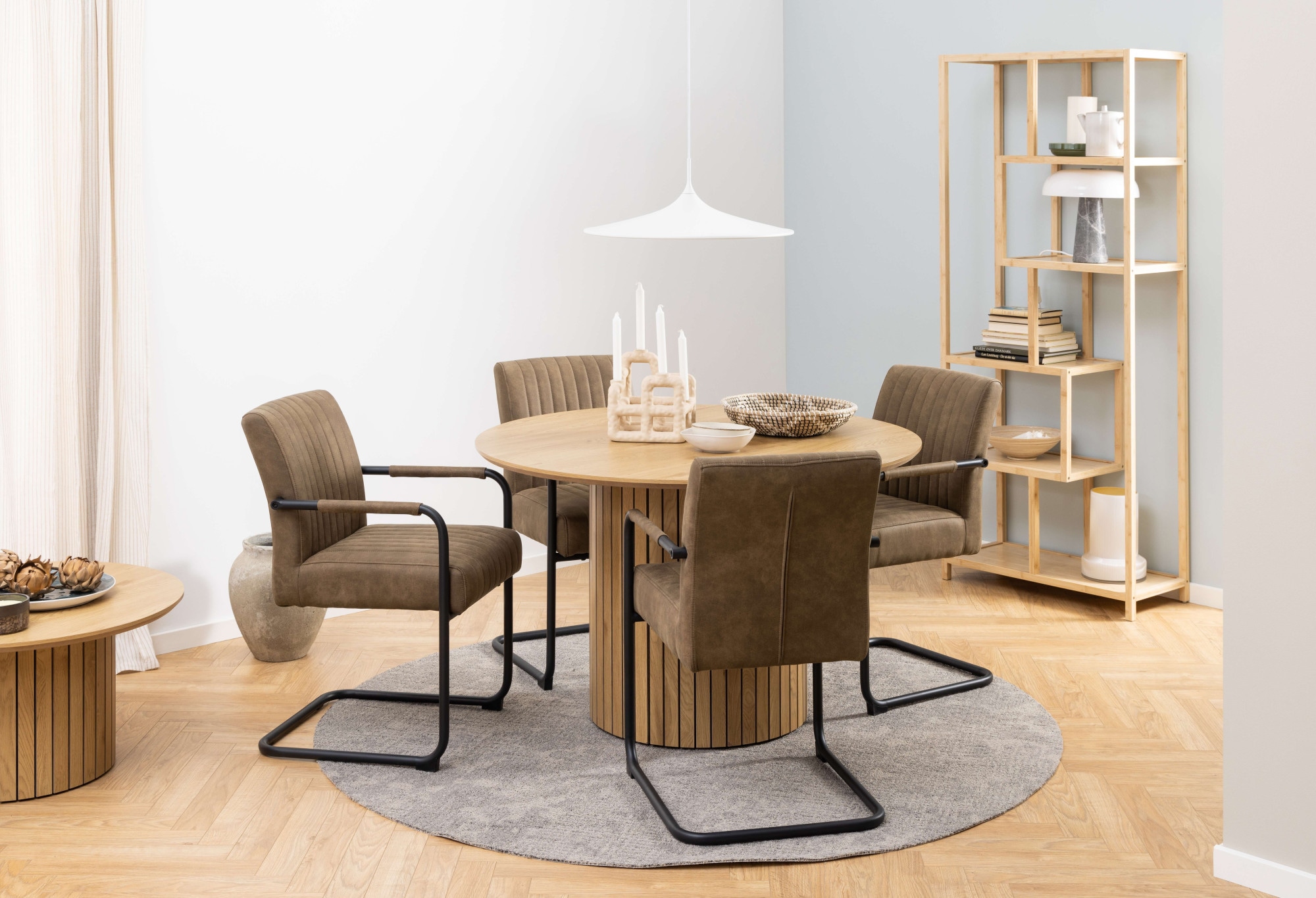 ACTONA GROUP Esstisch »Yale« Tisch, Esstisch, OTTOs Choice,  Esszimmertisch, Wildeichenoptik, Lamellenfuss, braun, rund, Ø: 120 cm