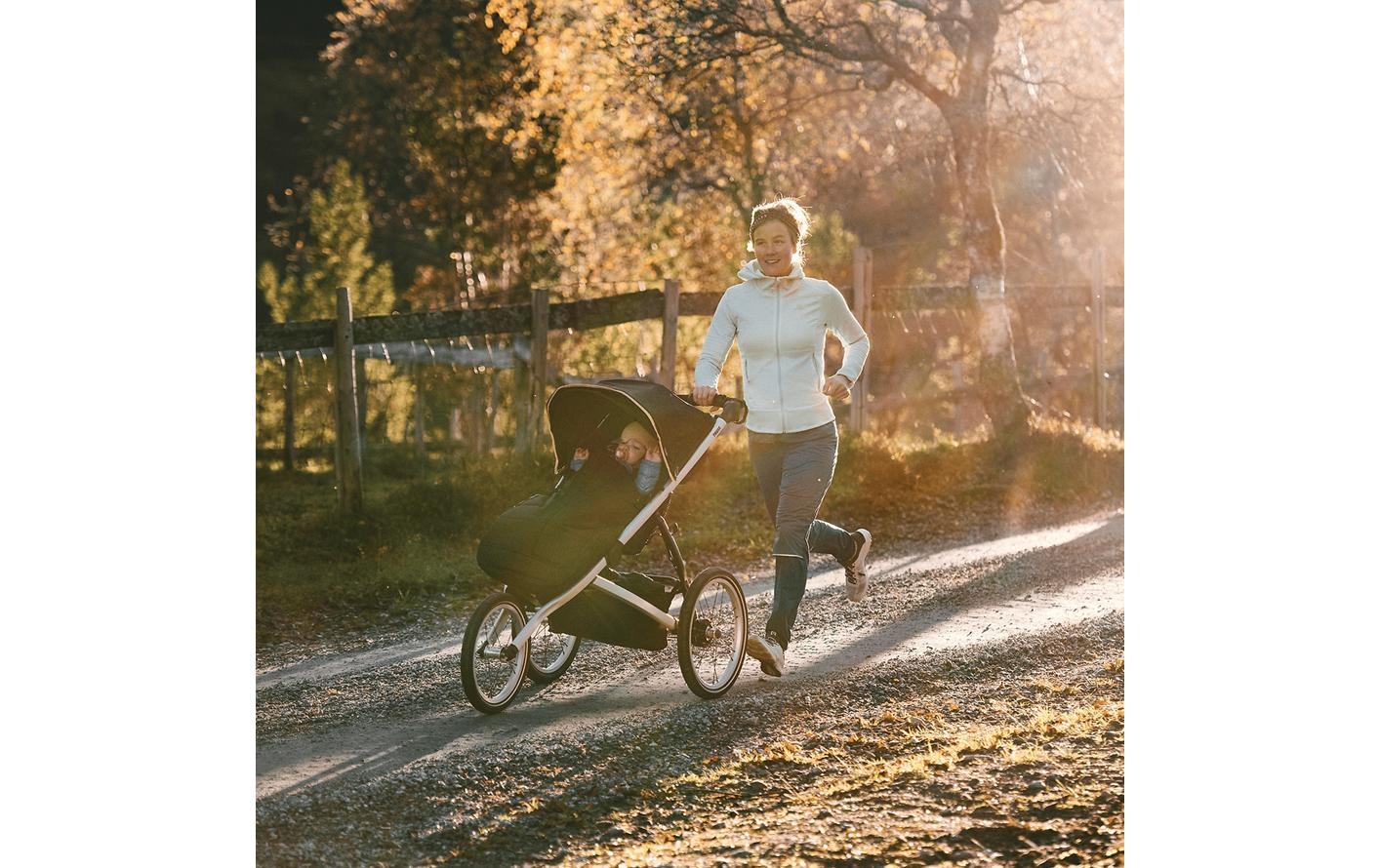 Thule Poussette pour enfants »Glide 2 Jet Black« 22 kilos