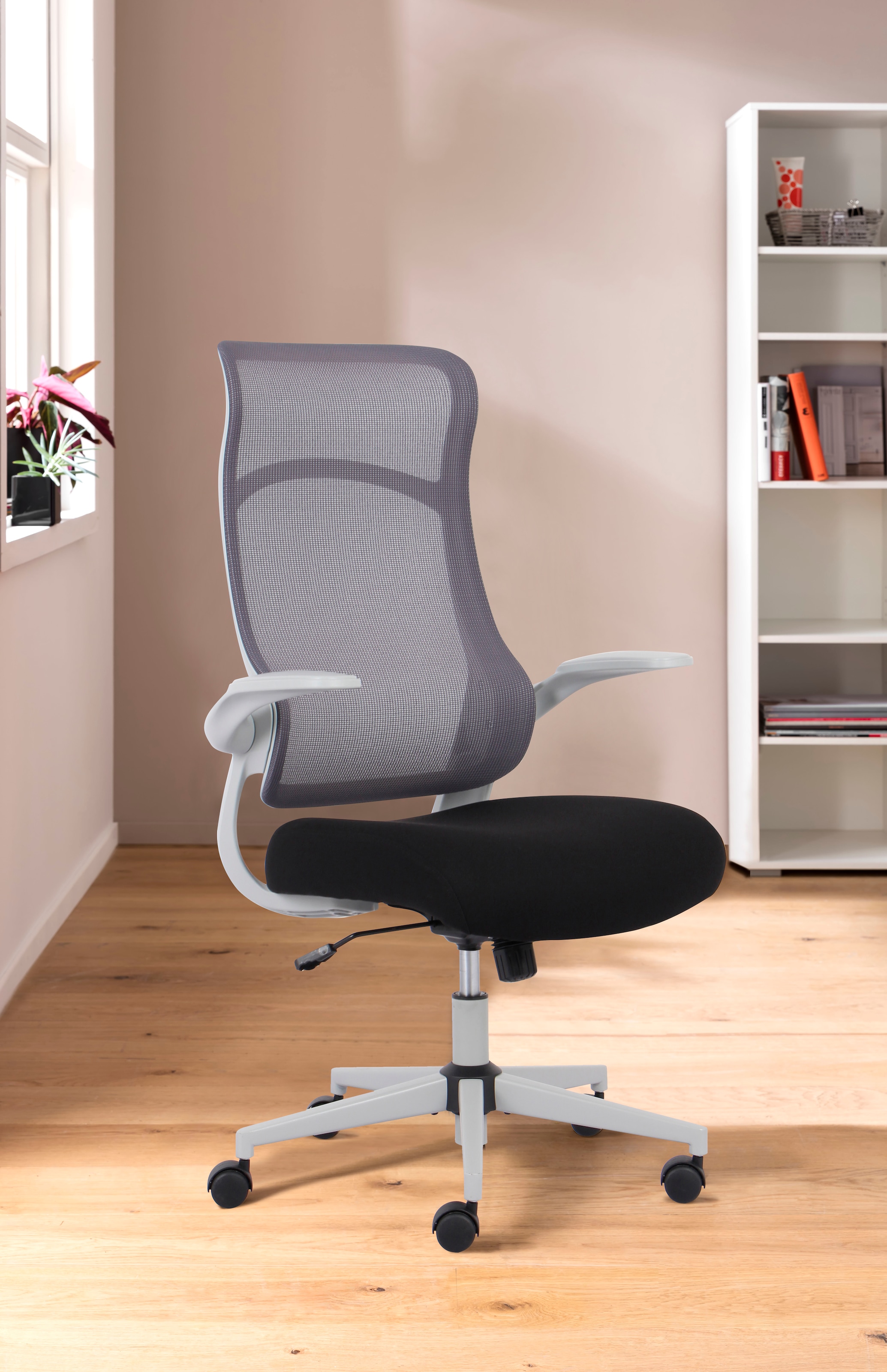 INOSIGN Bürostuhl »Toico, Design-Schreibtischstuhl,« () Netzstoff ergonomische Rückenlehne, Lendenwirbelstütze & klappbaren Armlehnen
