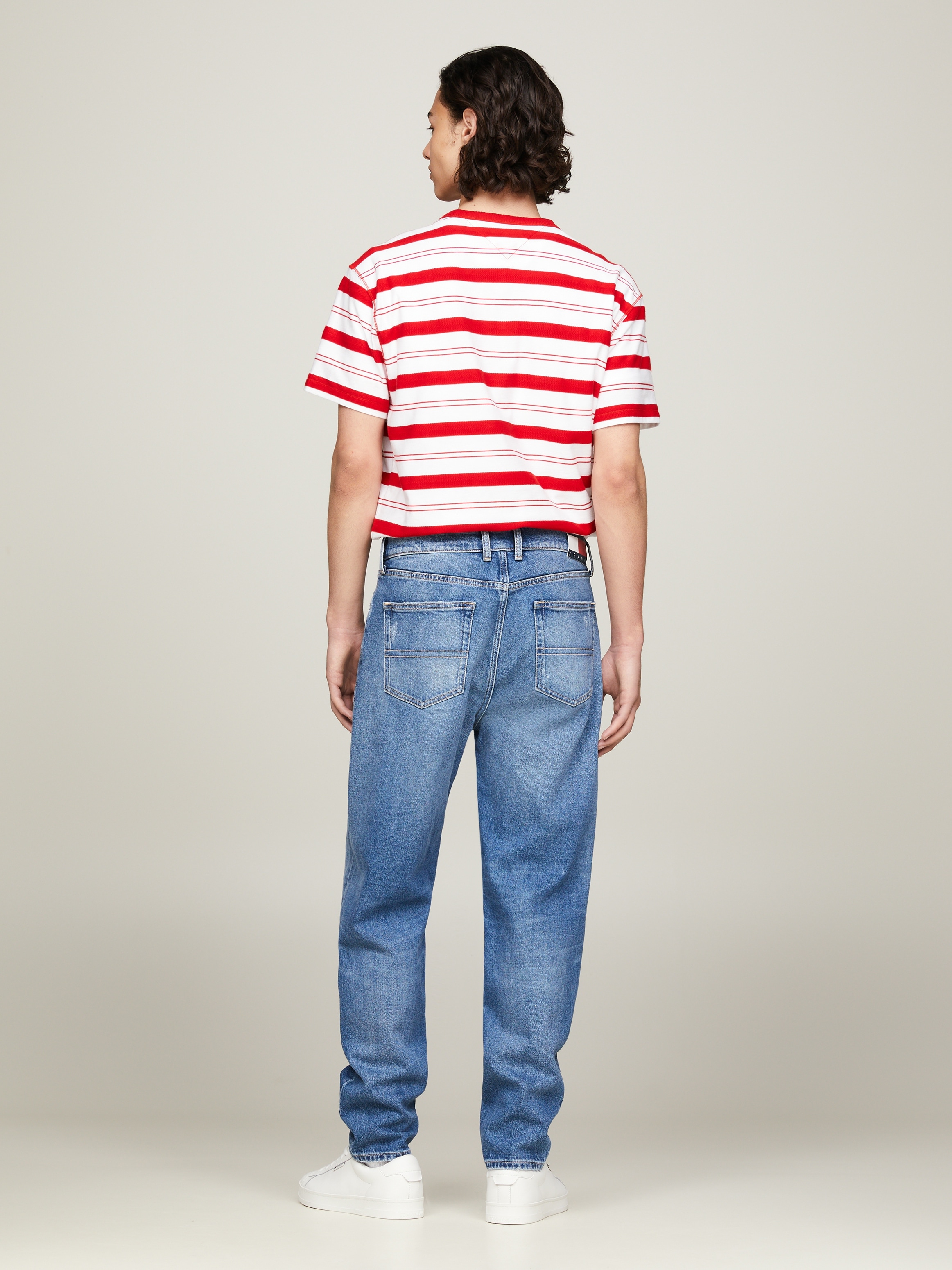 Tommy Jeans Tapered-fit-Jeans »Isaac Relaxed Tapered«, im 5-Pocket-Style