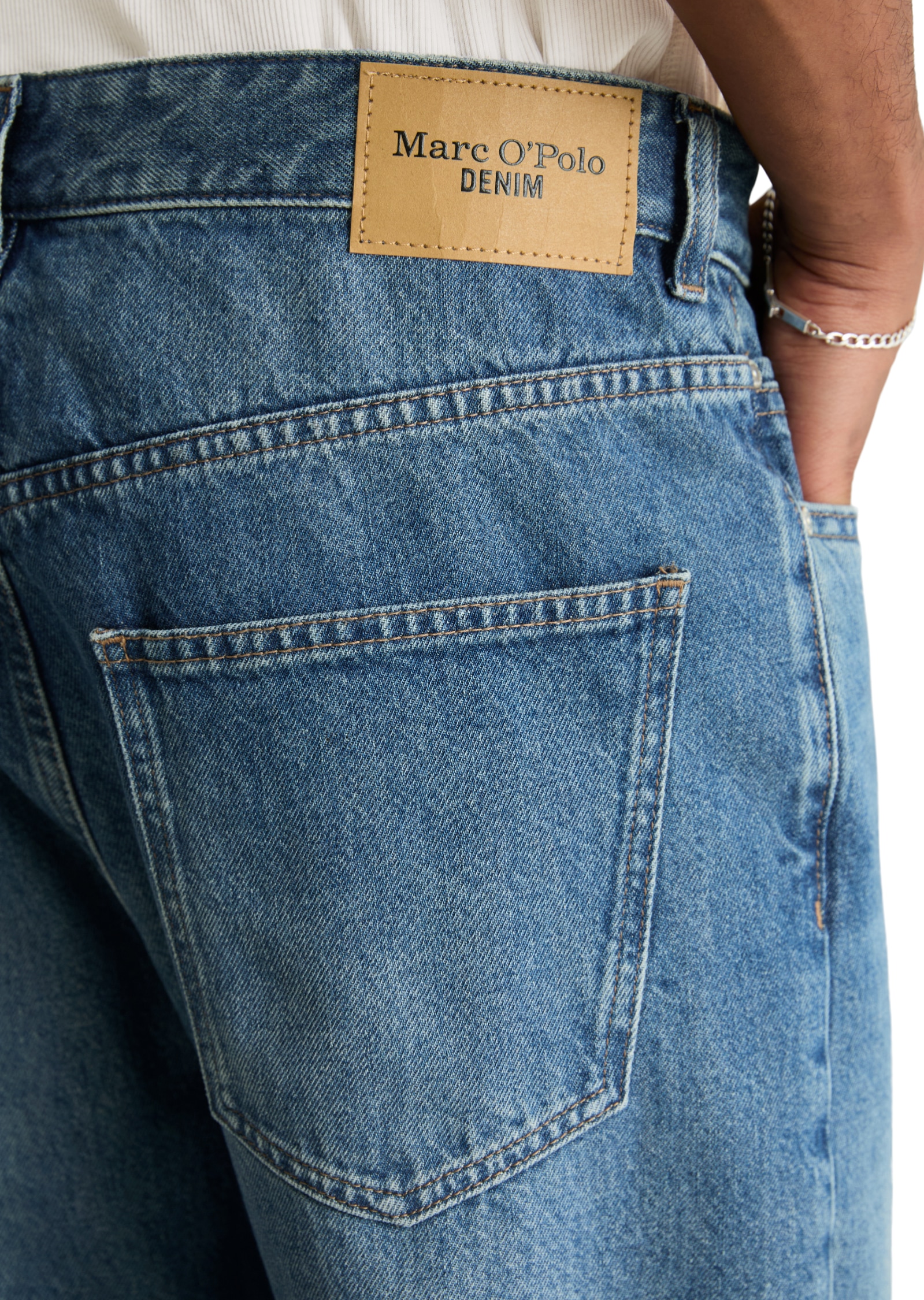 Marc O'Polo DENIM Jeans taille basse Modèle Runne tapered en coton bio pur