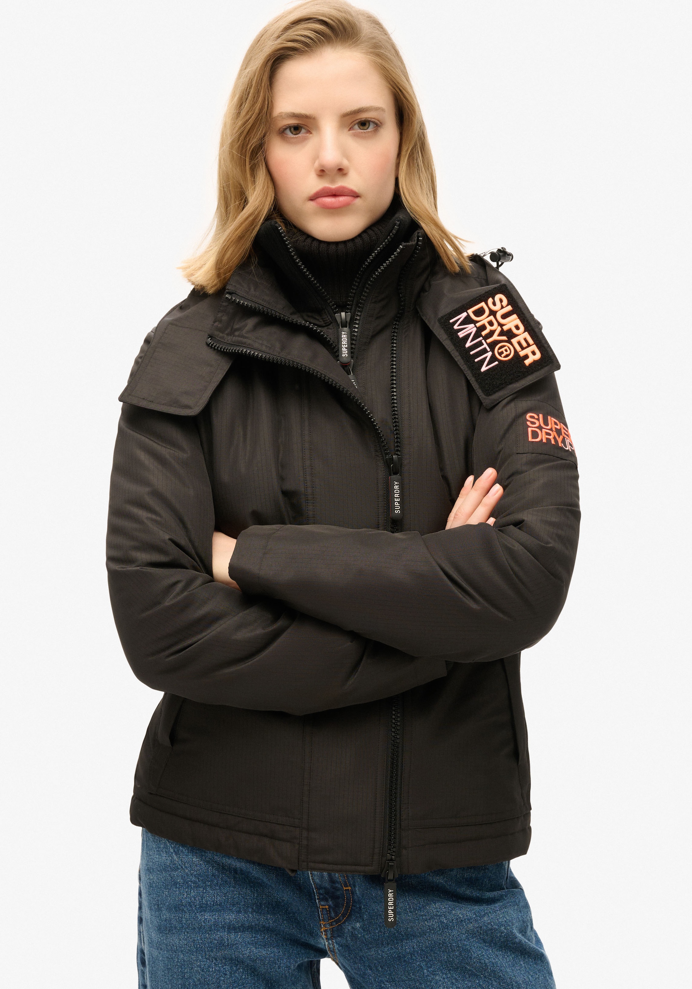 Superdry Outdoorjacke »HOODED MTN WINDBREAKER JACKET«, mit Kapuze