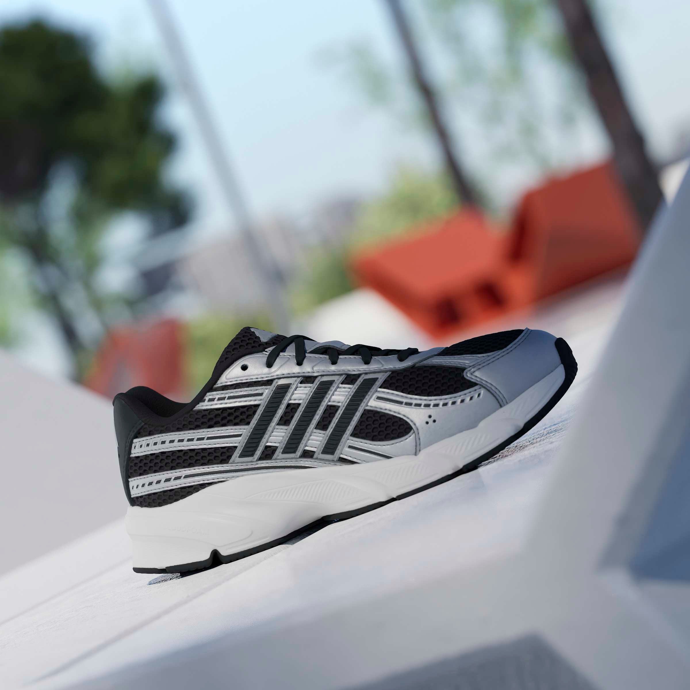 adidas Sportswear Sneakers »TECHNOCHAOS 2000«  inspiré du design de l'adistar control