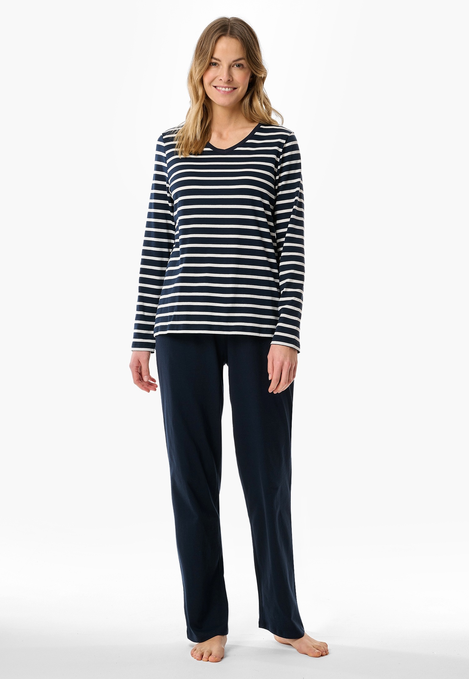 Image of Schiesser Schlafanzug "Casual Essentials" 2 tlg. Baumwolle, V-Ausschnitt, langärmelig