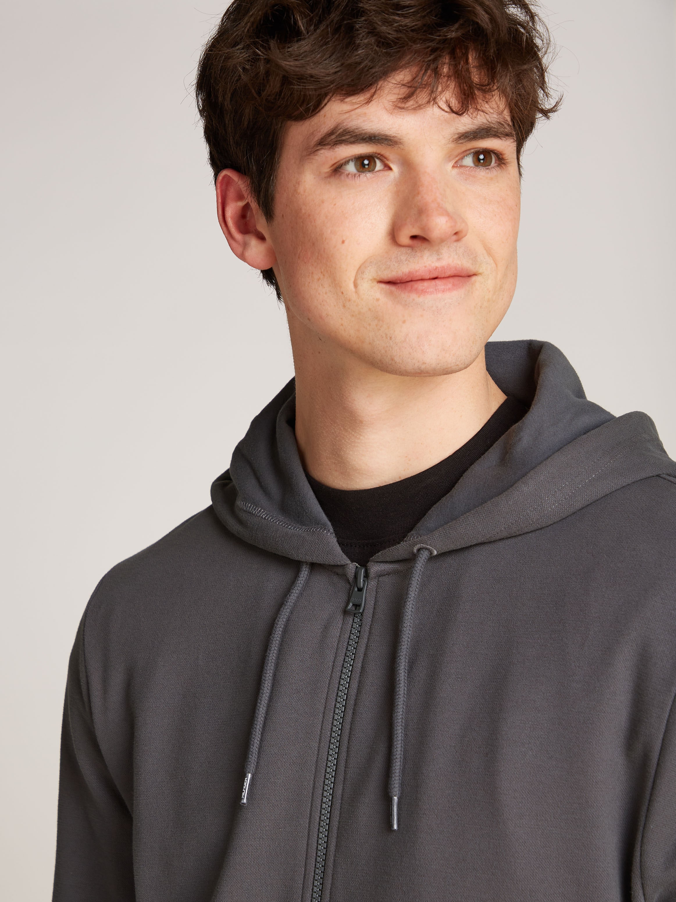 Tommy Hilfiger Underwear Hoodie »FZ HOODIE«, mit Logostickereien