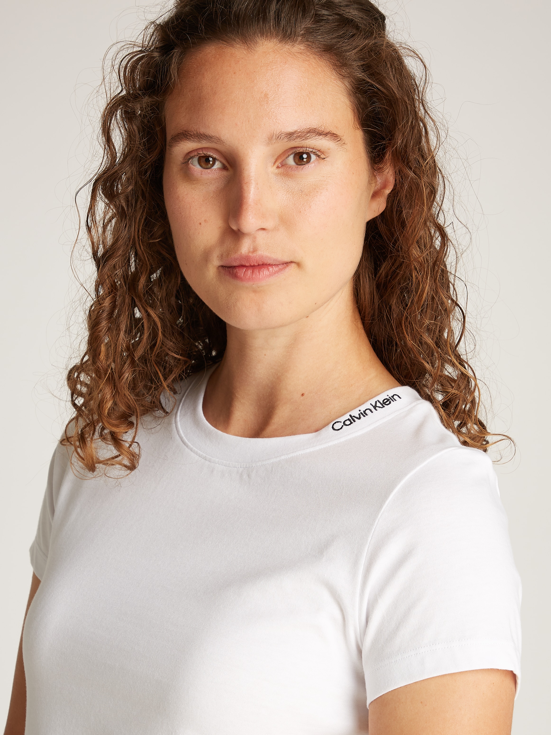 Calvin Klein Jeans T-Shirt »LOGO ELASTIC T-SHIRT«, mit Logostickerei
