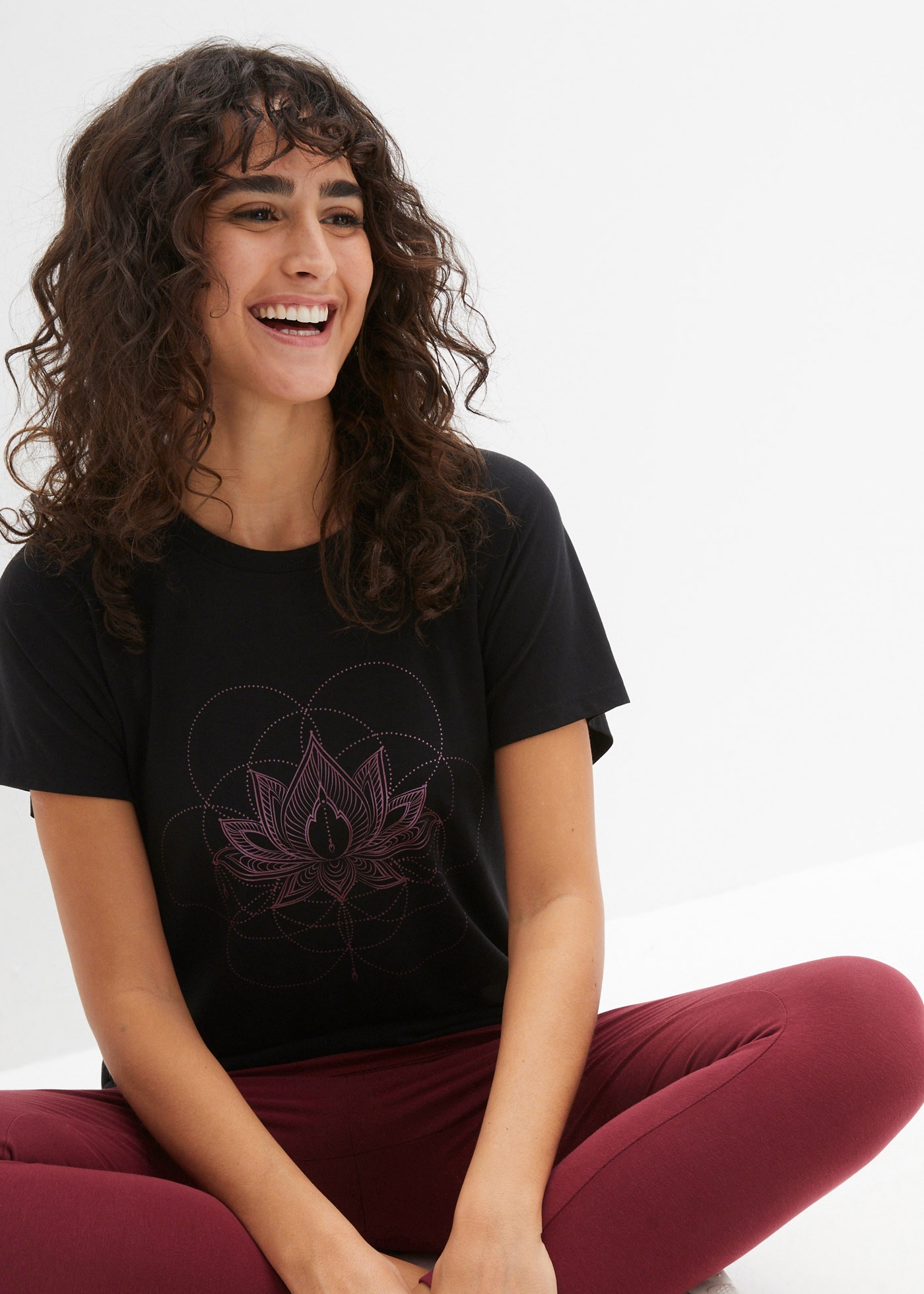 bonprix T-shirt »Sport-Shirt, Loose Fit« Oversize Passform, Loose Fit Schnitt, Kurzarm-Design