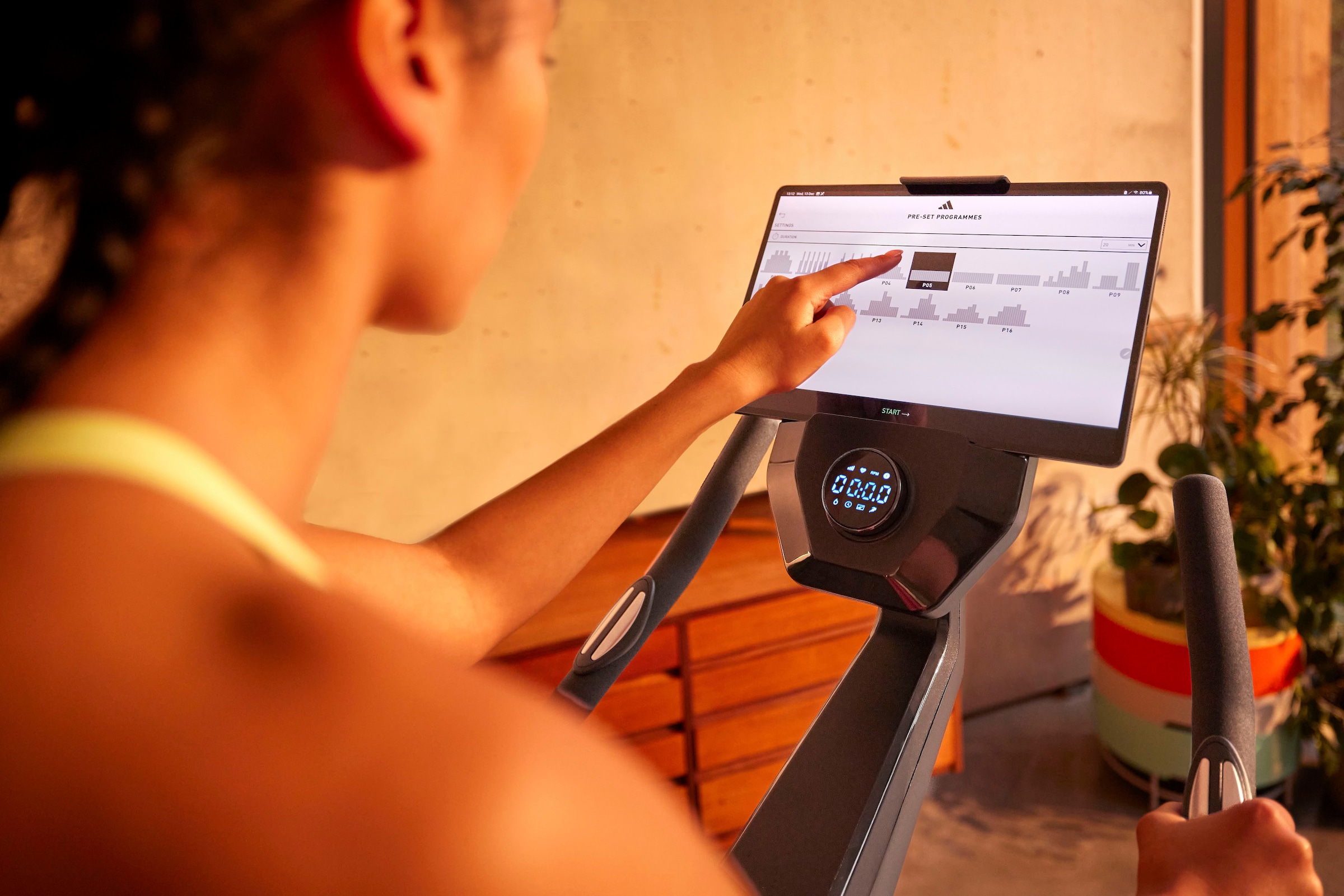 adidas Performance Ergometer »C-24c«, mit Tablet-Halterung, LED-Display, mit Bluetooth und App-Funktion