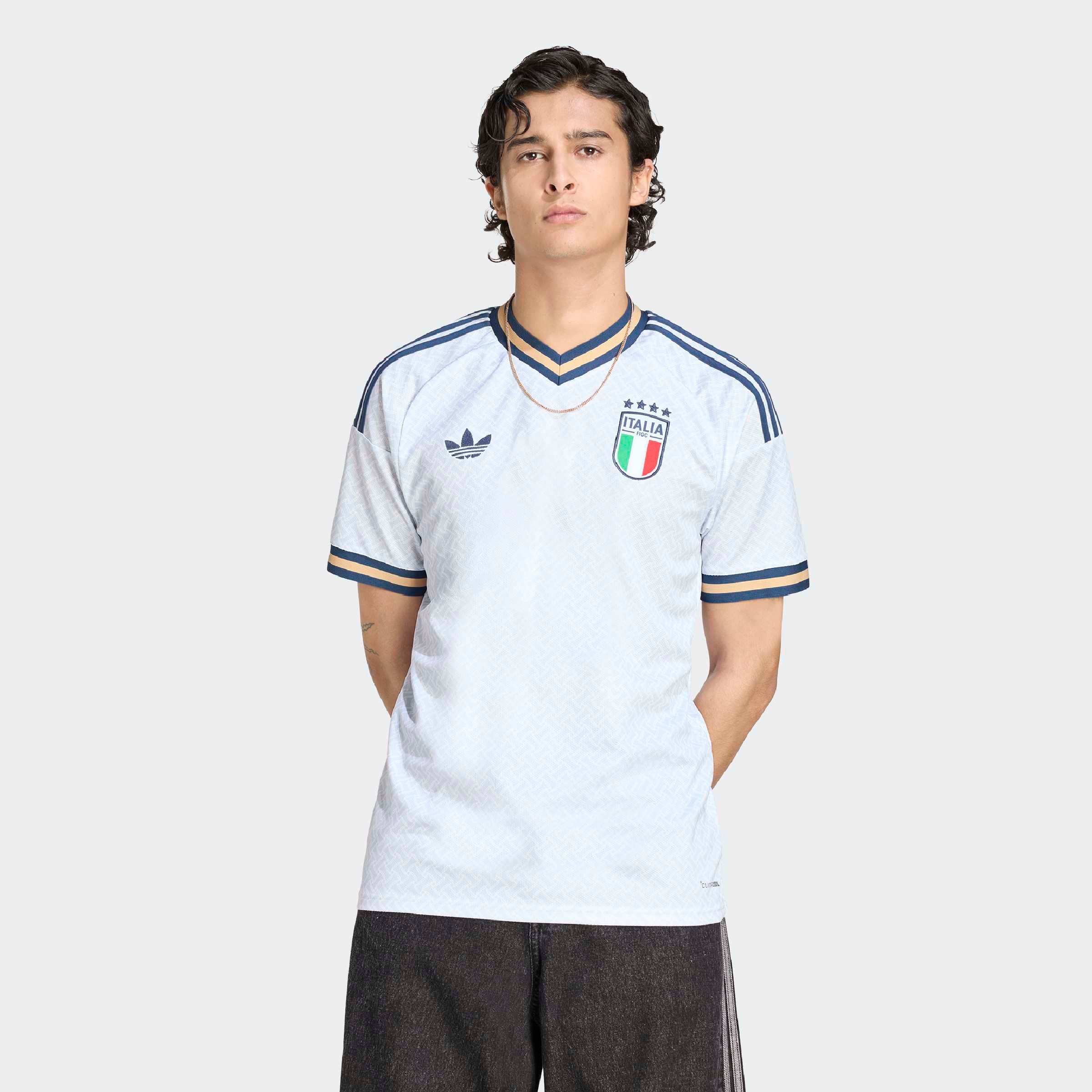 Image of adidas Performance Fussballtrikot "ITALIEN 26 AUSWÄRTSTRIKOT" mit Rundhalsausschnitt, aus Polyester, mit Climacool Technologie