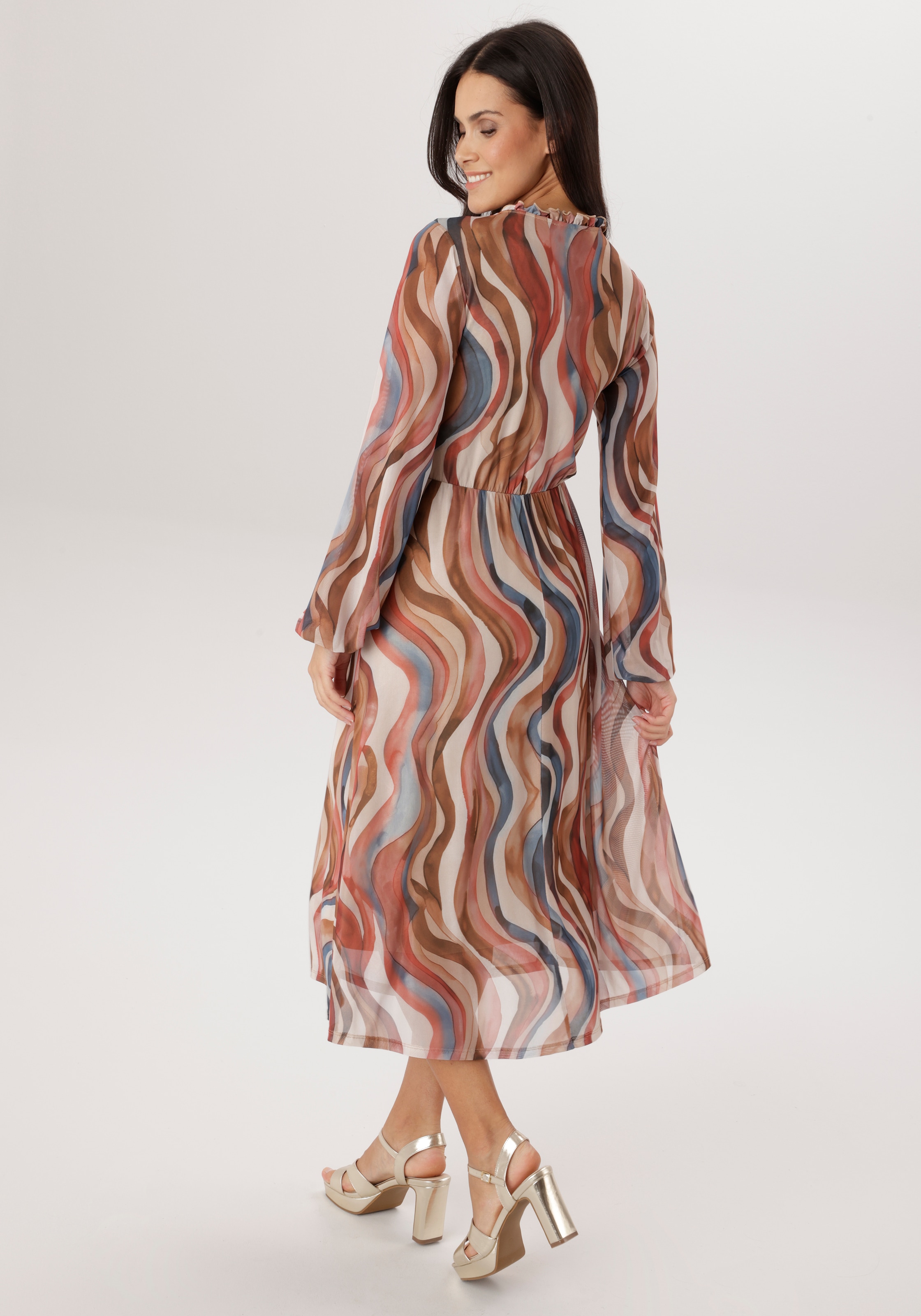 Aniston SELECTED Robe midi V-Ausschnitt mit Rüschen und Bindebändern - NEUE KOLLEKTION