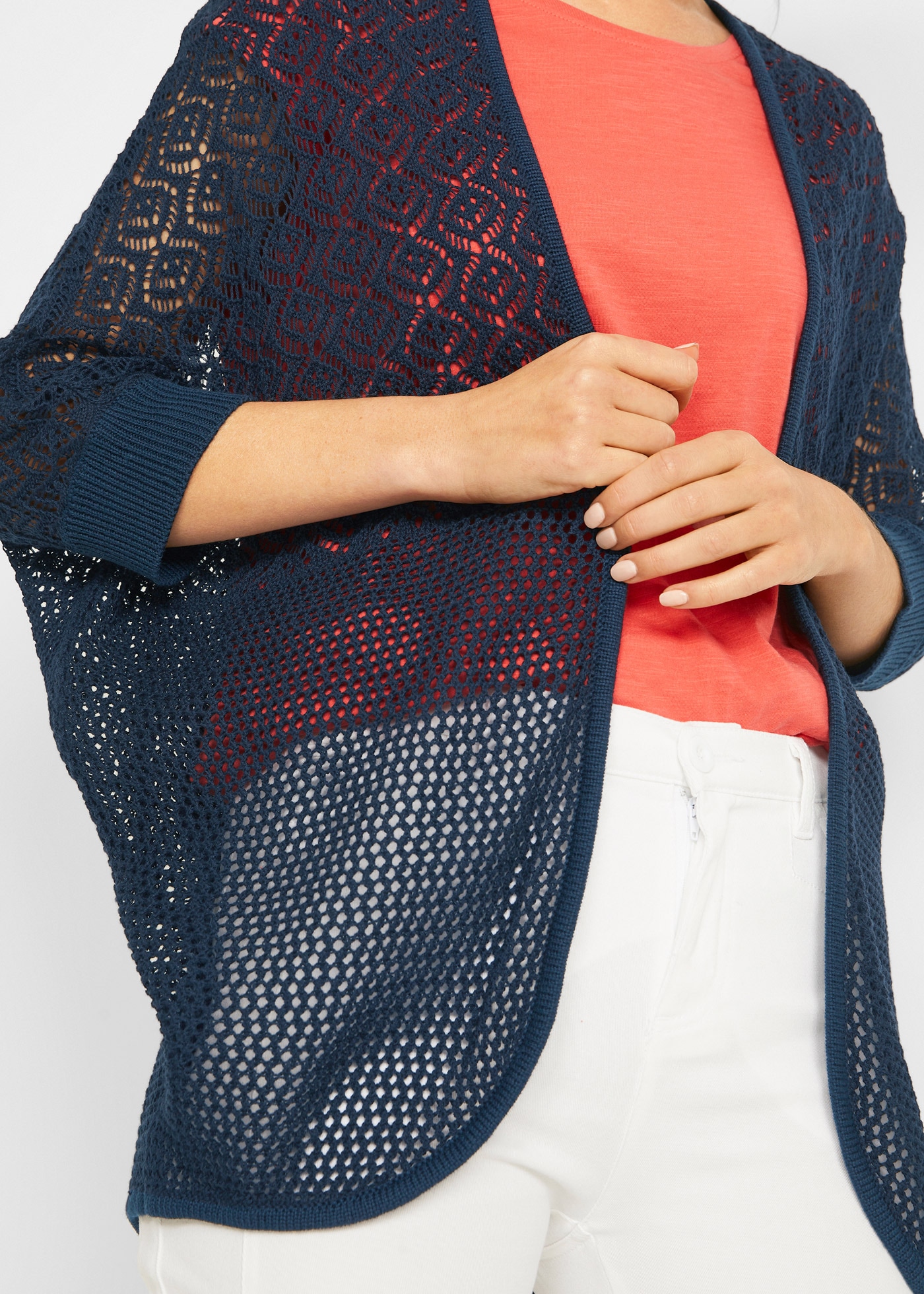 bonprix Longstrickjacke bequeme Passform, mit Lochmuster, casual Stil