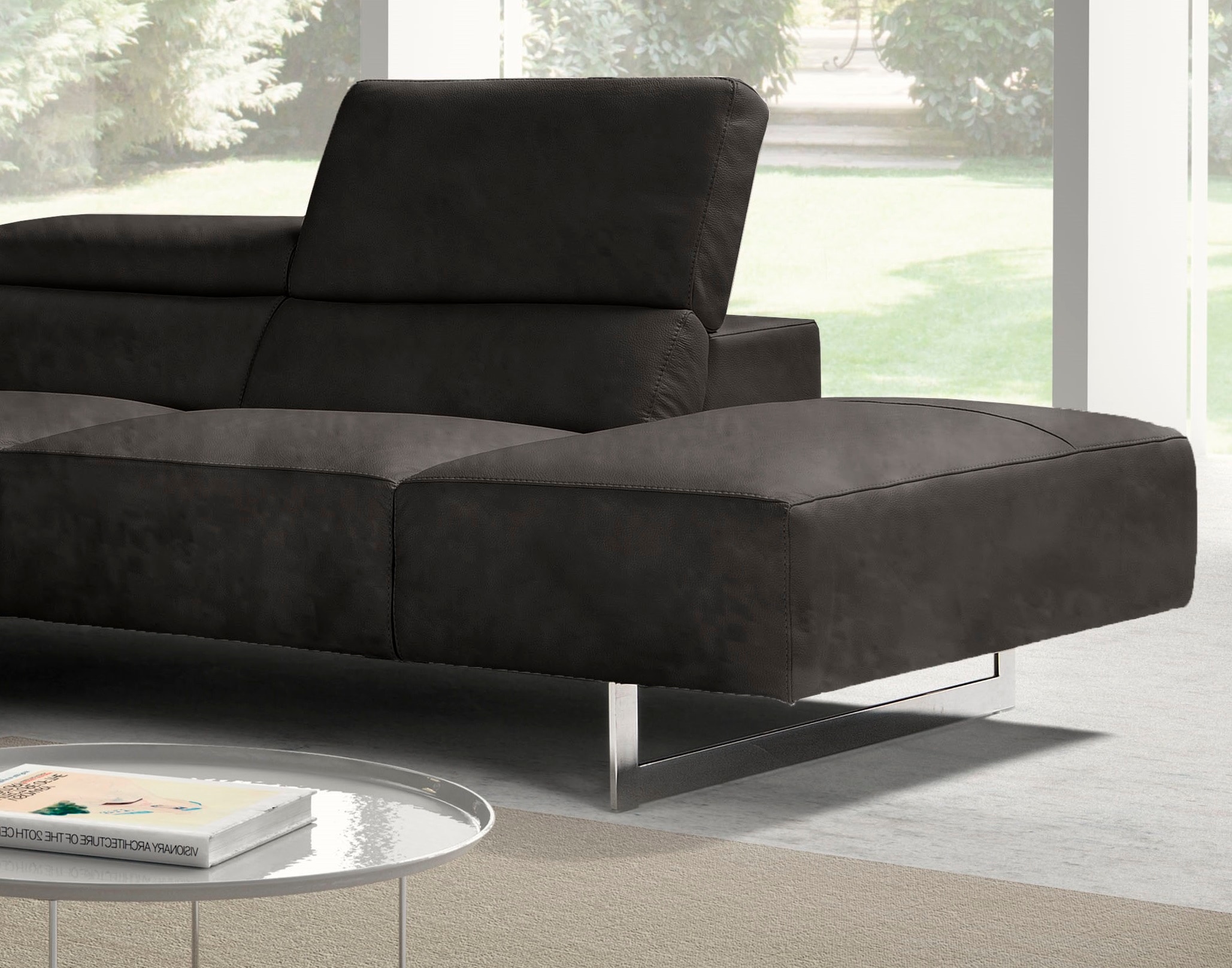 Egoitaliano Ecksofa »Malika, elegant und bequem, Designsofa, L-Form« mit Ottomane, inkl. Kopfteilverstellung und chromfarbenen Metallfüssen