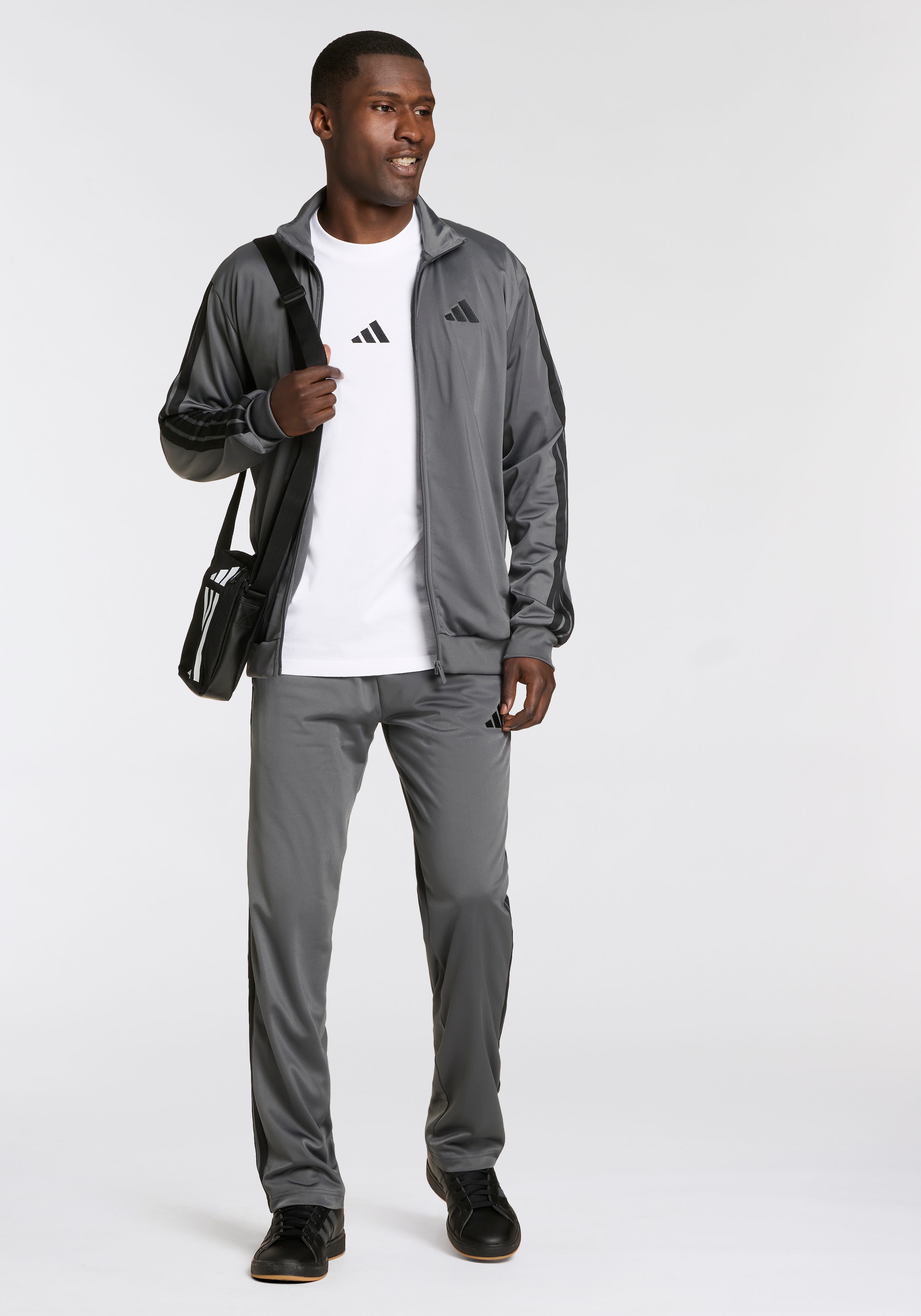 adidas Sportswear Outdoorjacke »M 3S TR TT«, (1 St.)