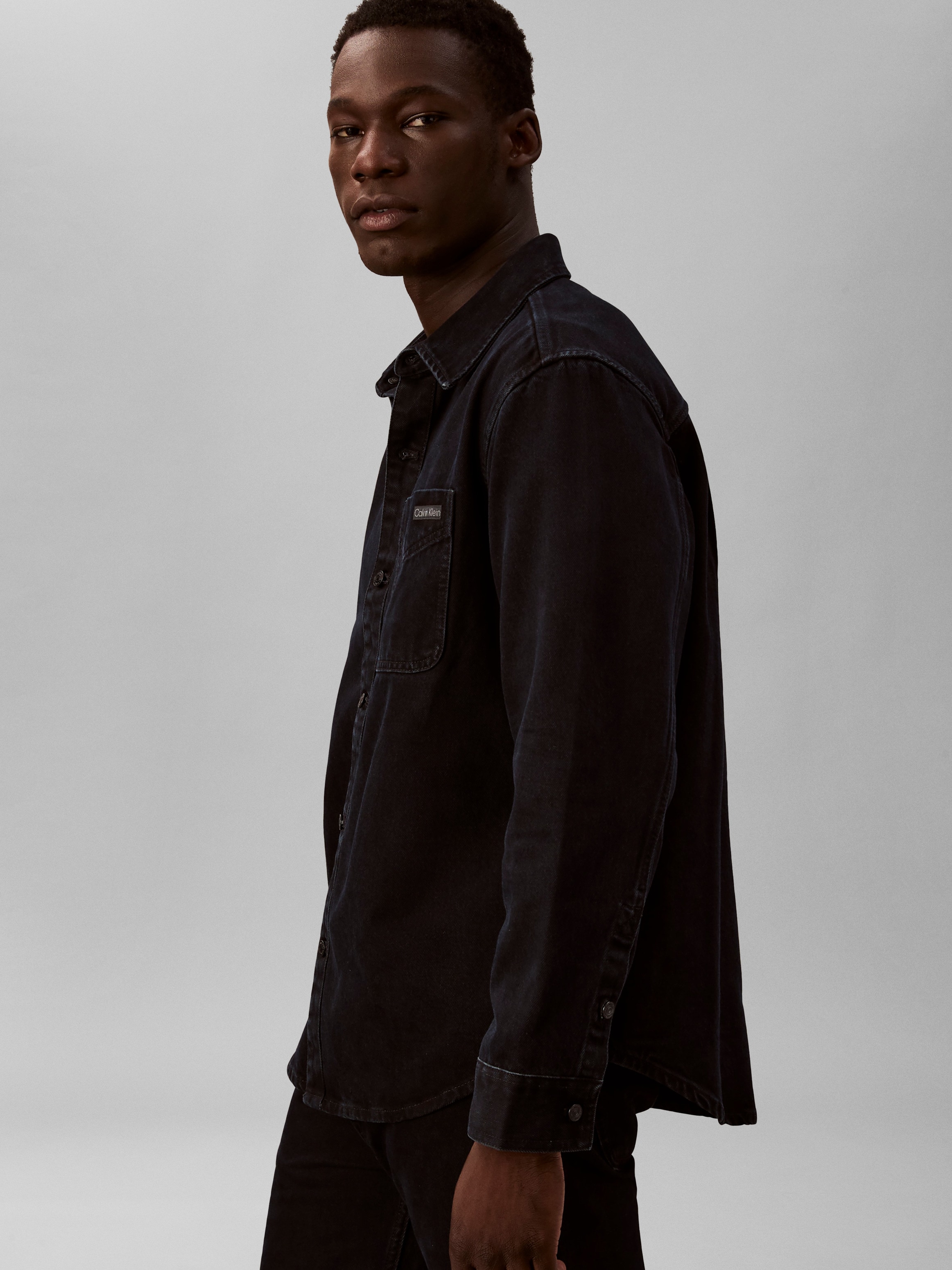 Calvin Klein Jeans Chemise en jean Regular fit mit Rundhalsausschnitt