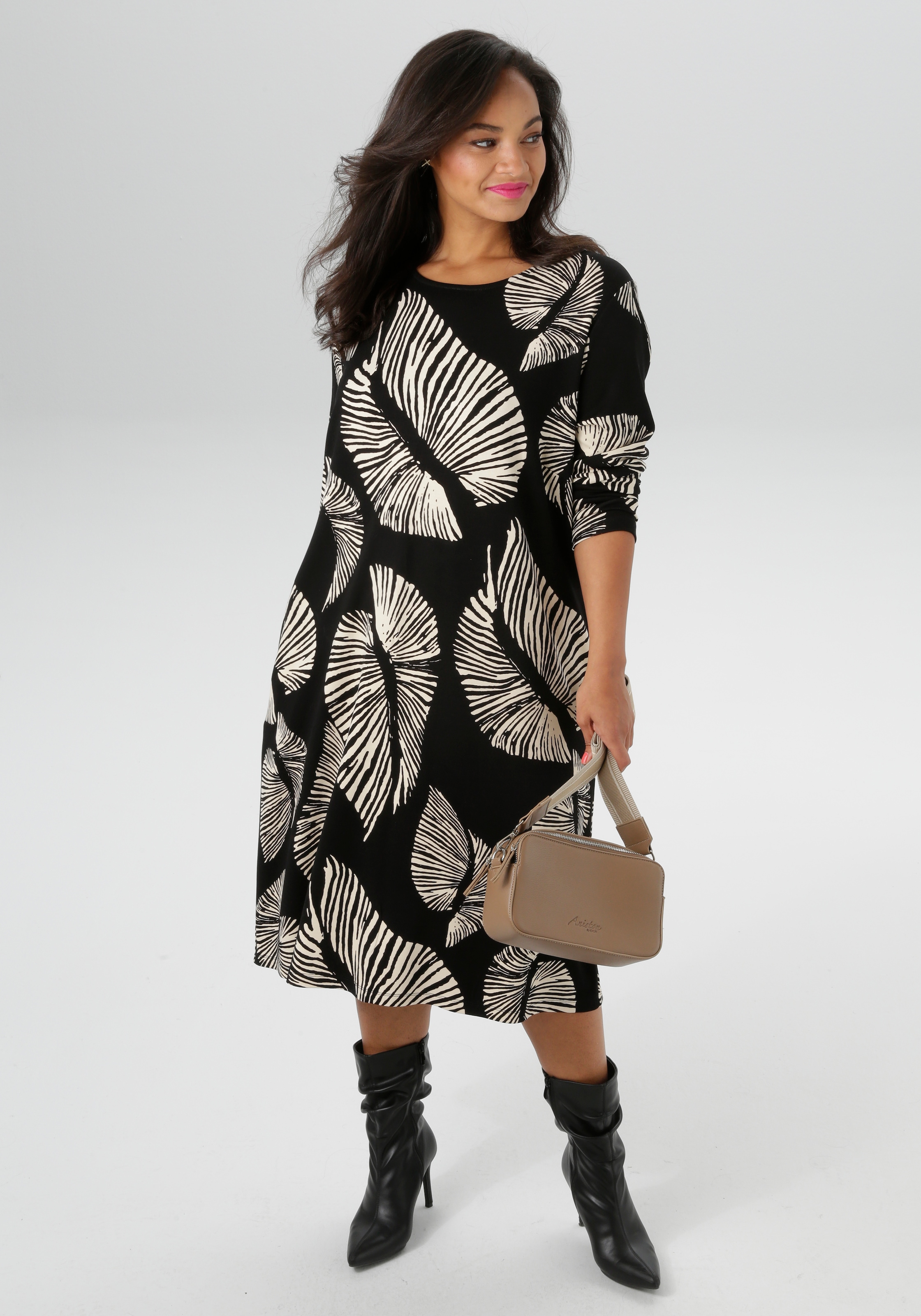 Image of Aniston PLUS Jerseykleid aus weicher Milano Rib-Qualität