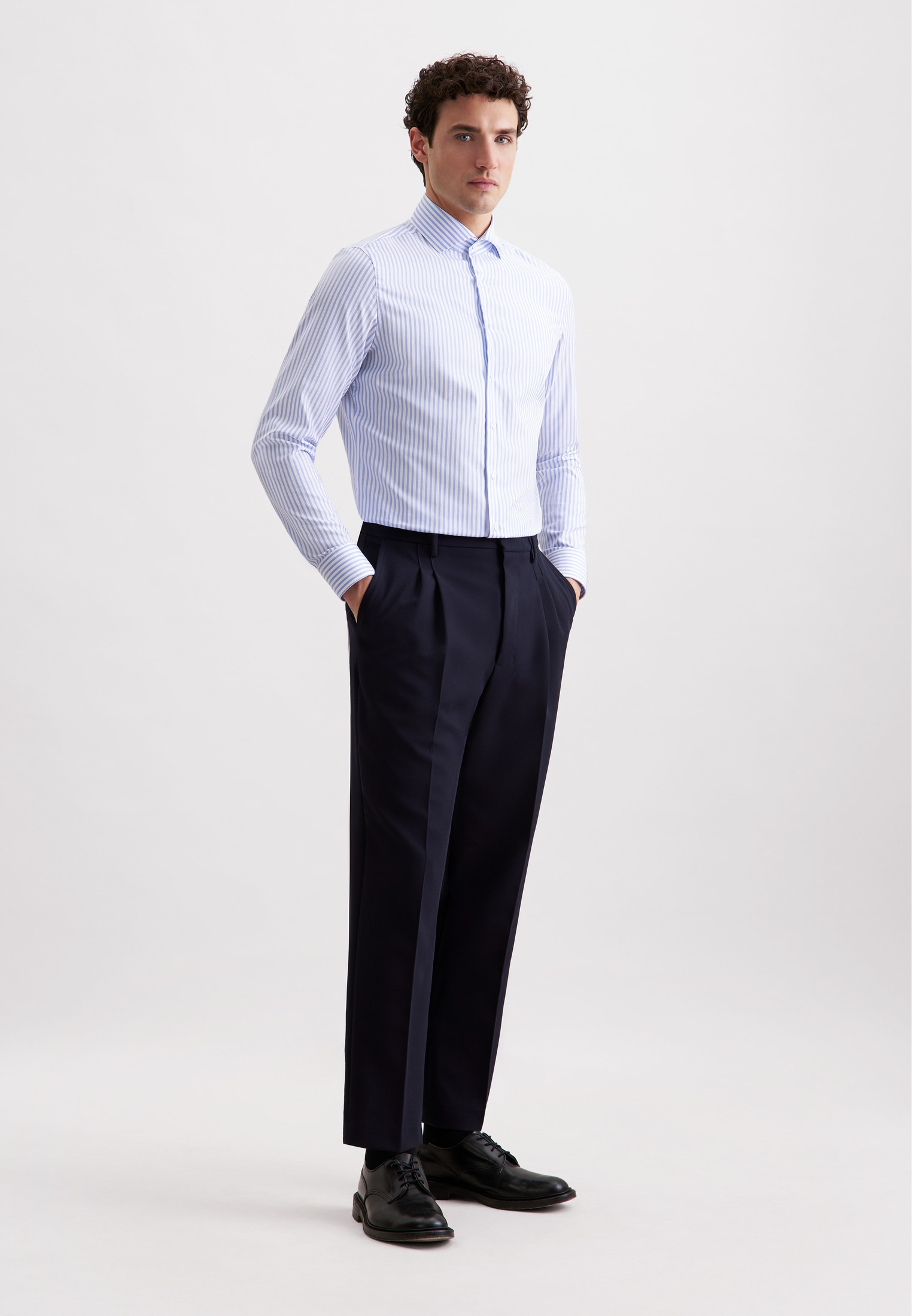 seidensticker Businesshemd »Schwarze Rose« Shaped 1/1 Kentkragen Gestreift