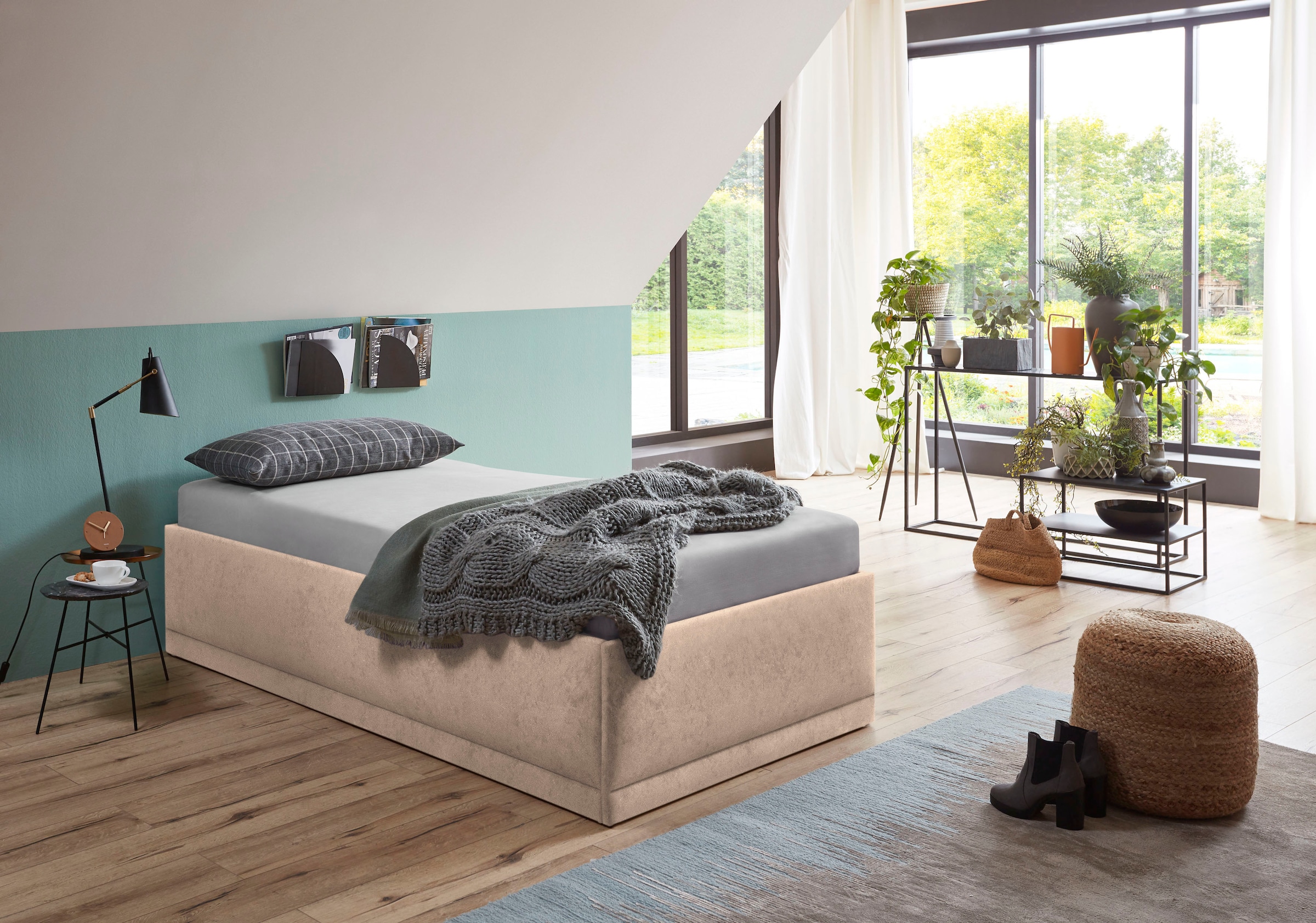 Image of Westfalia Schlafkomfort Polsterbett "Texel" Komforthöhe mit Zierkissen, Bettkasten bei Ausführung mit Matratze