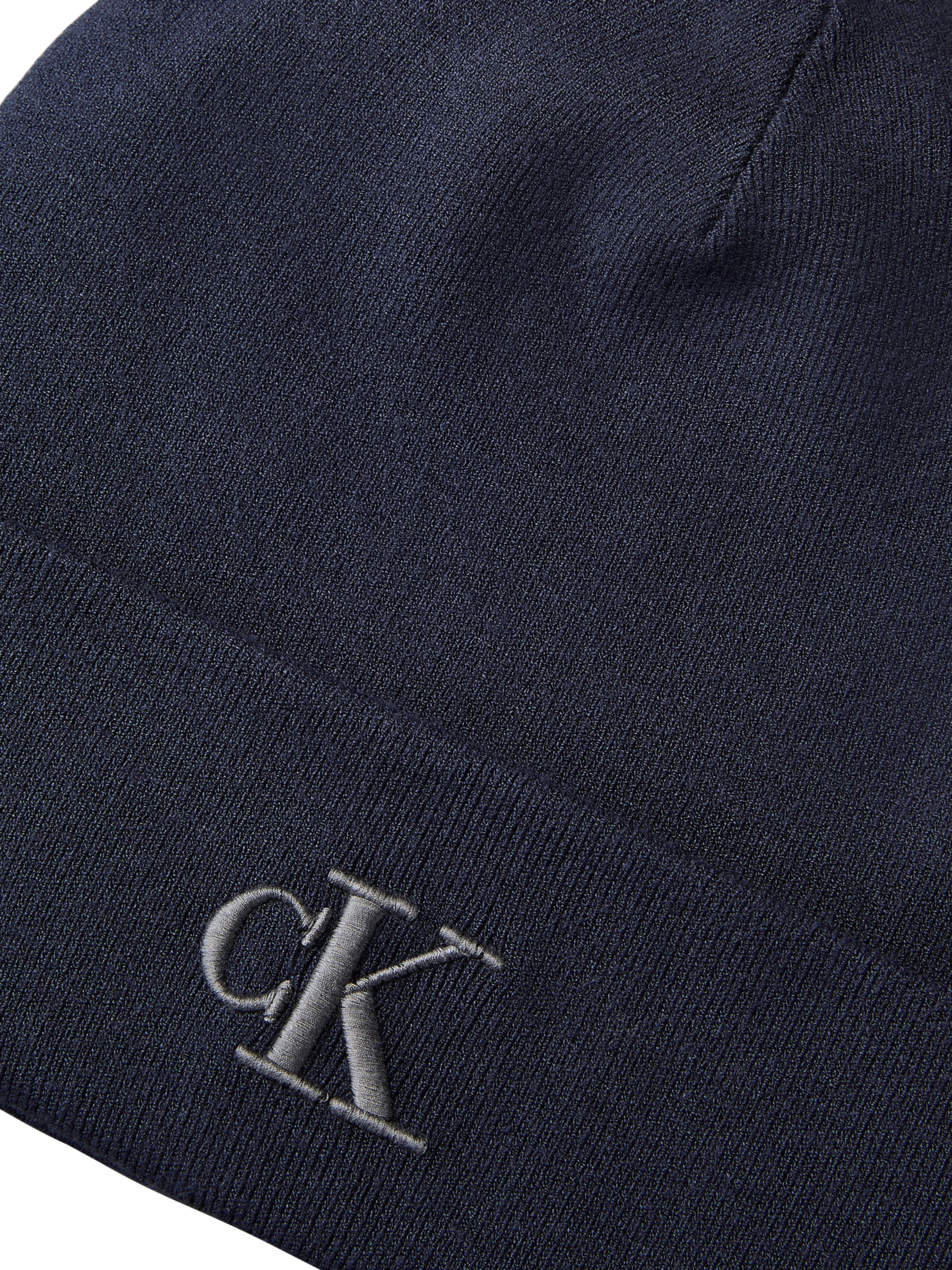 Calvin Klein Jeans Bonnet tricoté »CK FINE RIB BEANIE« avec logo de marque