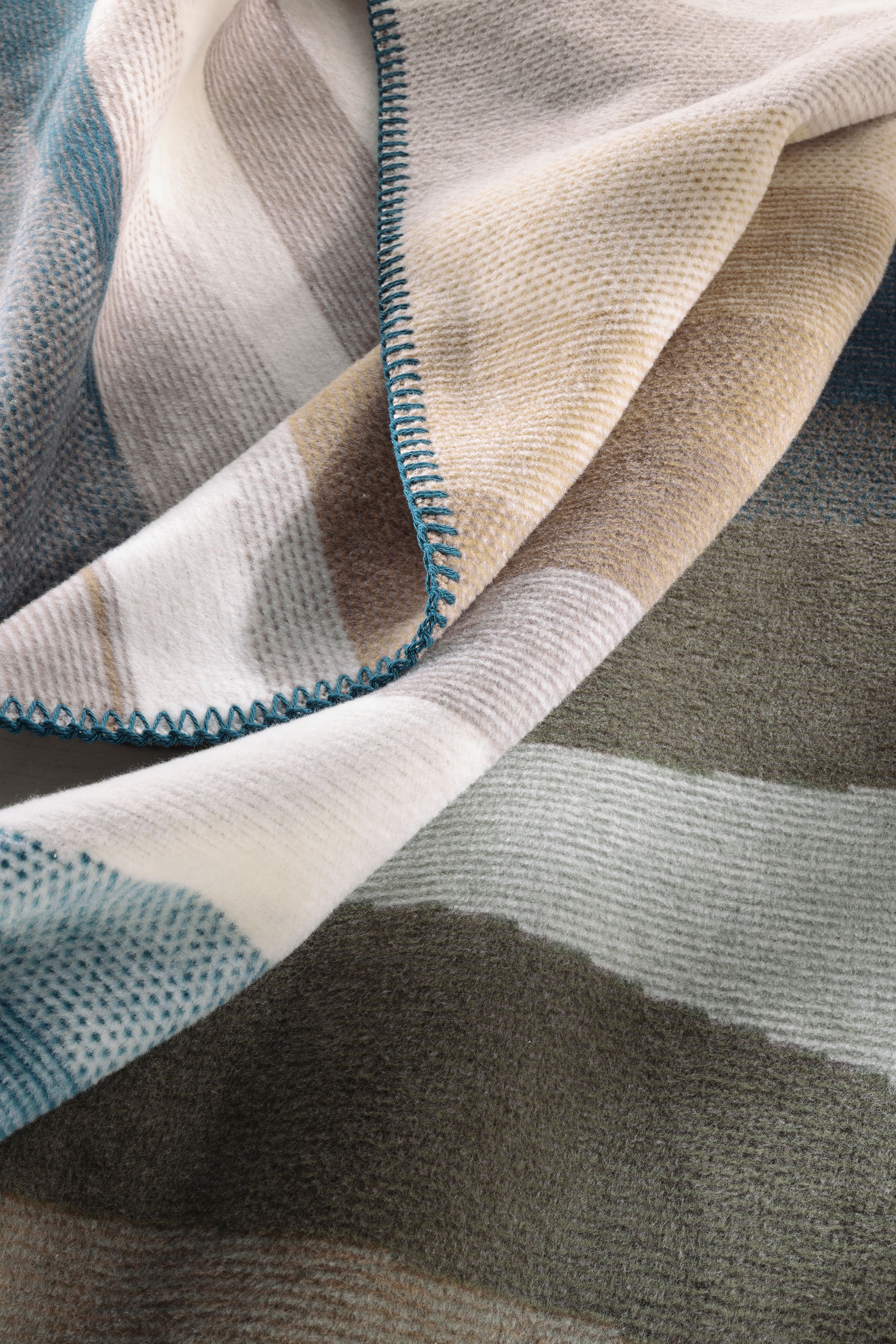 Biederlack Wohndecke »Iceland Horizon mit geketteltem Zierstich« Made in Germany