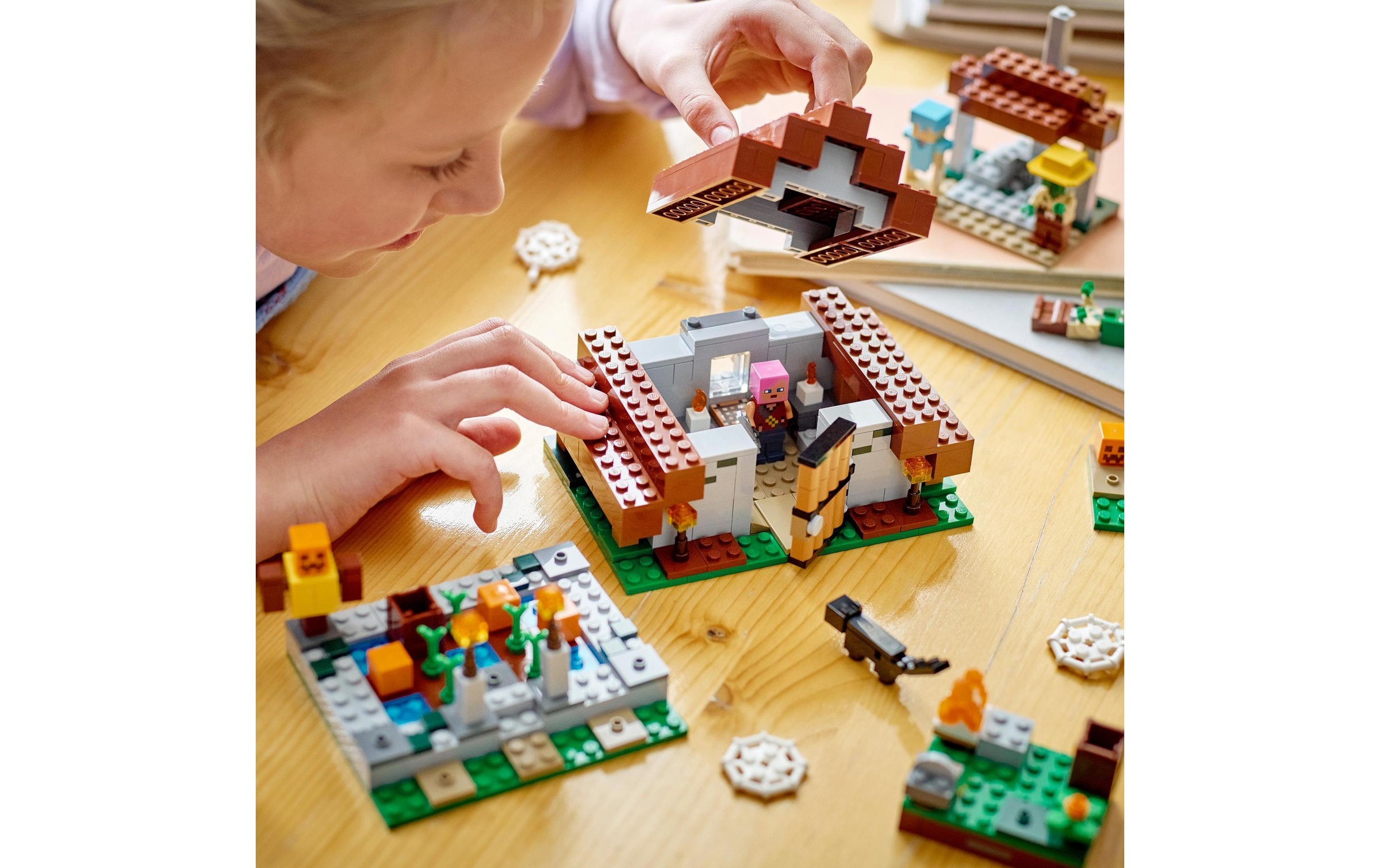 LEGO® Konstruktionsspielsteine »Das verlassene Dorf«, (422 St.)