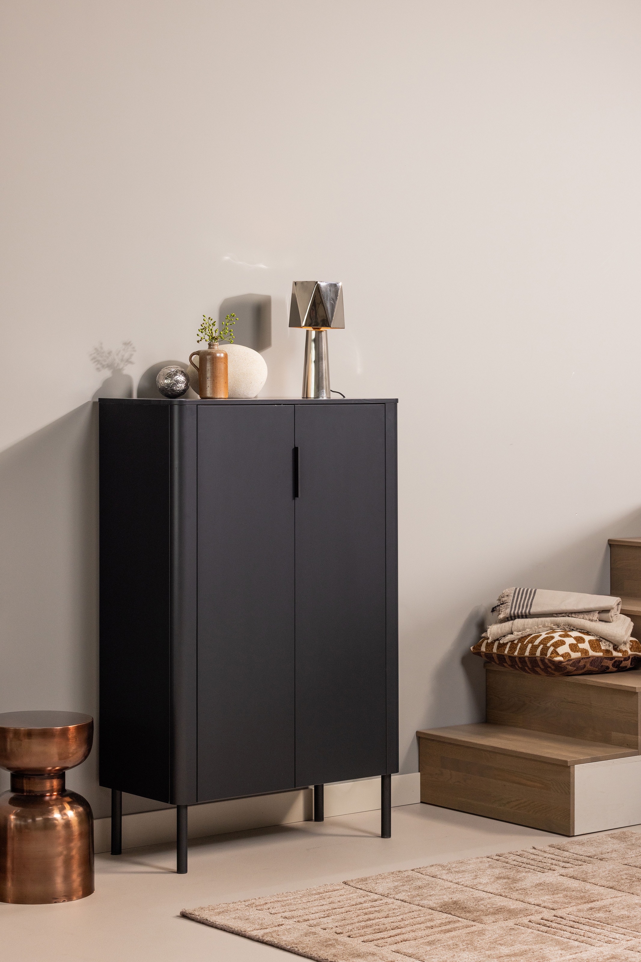 WOOOD Highboard »Gunnar FSC®-Mix Massivkiefer mit Dämpfung Funktion, 85 x 39 x 135 cm« Tragkraft 15 kg pro Boden, einfach zu montieren, sichtbare Maserung