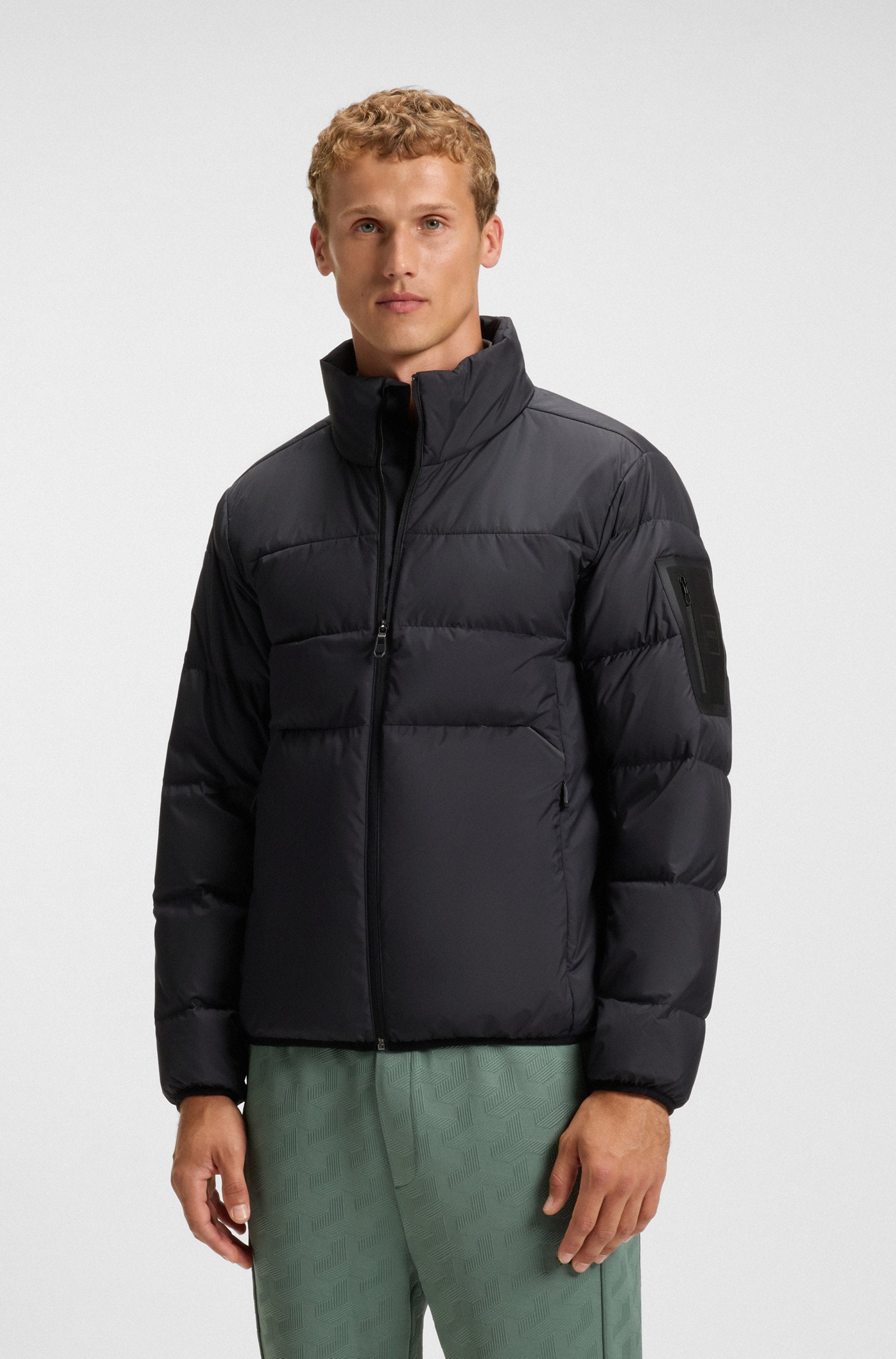 Image of BOSS GREEN Daunenjacke "OW Urbanex Puffer" Stehkragen, reflektierende Details, Ärmeltasche