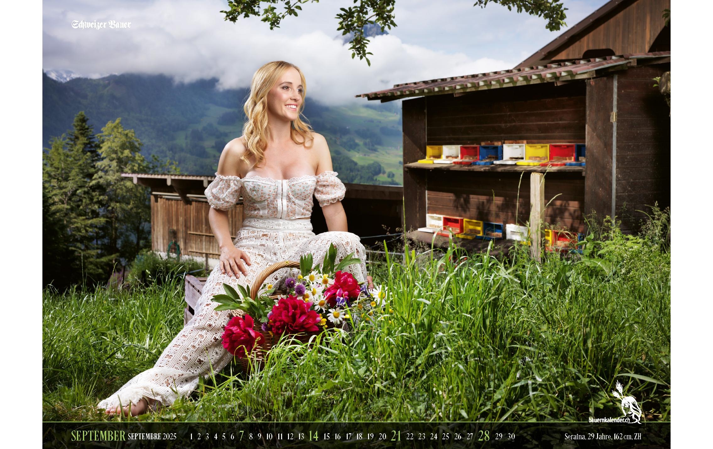 Wandkalender »Calendaria Bauern Girls 2025«