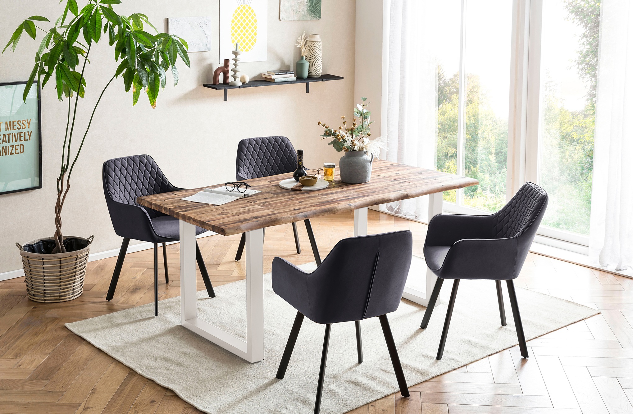 SalesFever Essgruppe, (Set, 5 tlg.), Tischplatte mit rauer Balken-Oberfläche, Rücken mit Rautensteppung