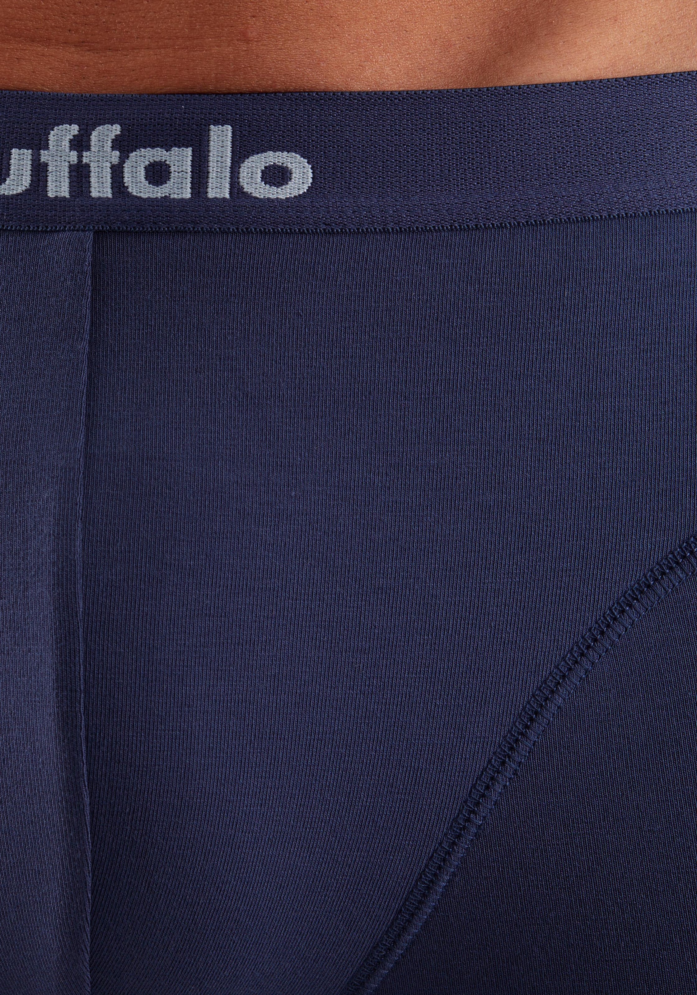 Buffalo Boxershorts, (Packung, 3 St.), in Hipster-Form mit Overlock-Nähten vorn