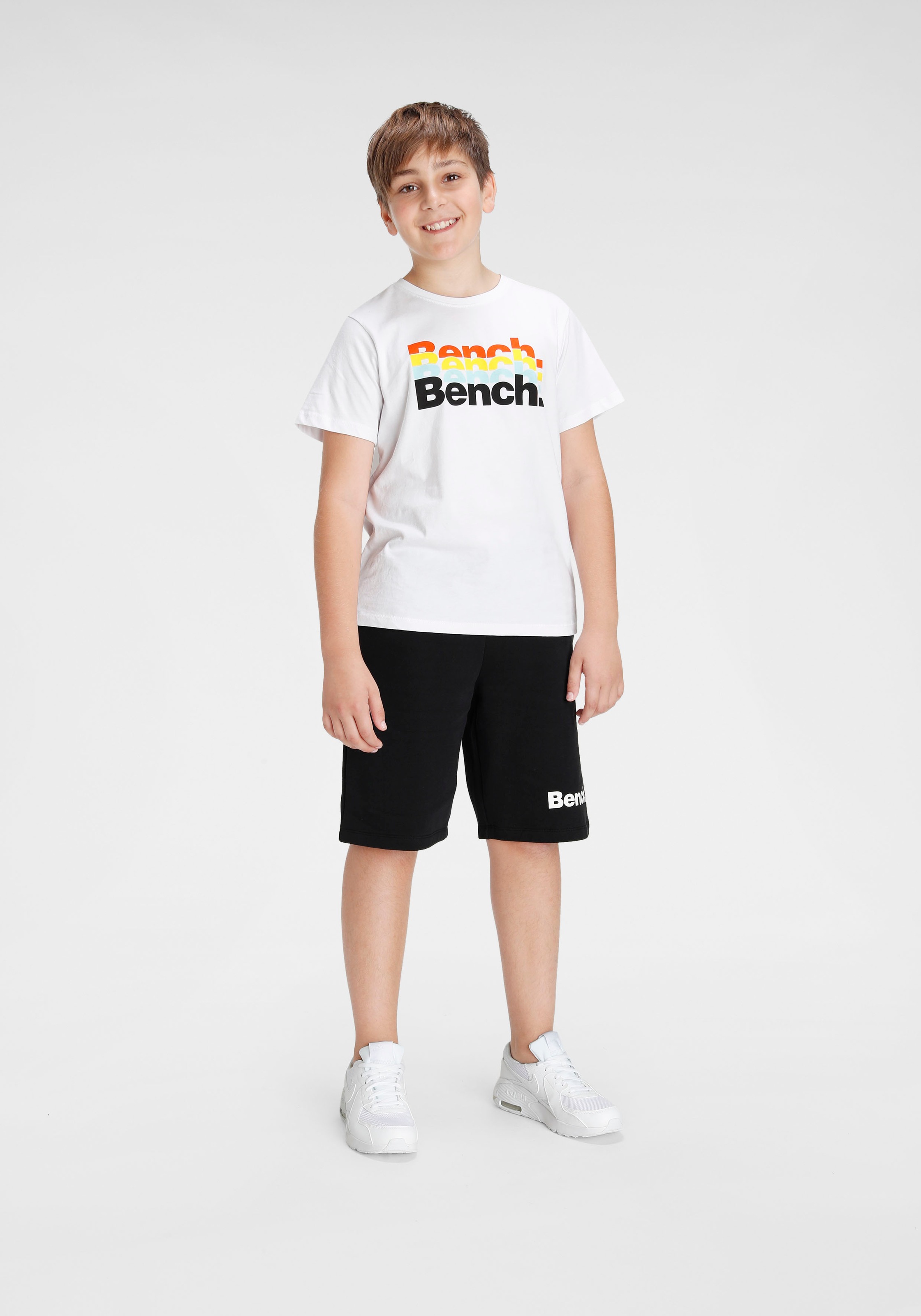 Bench. T-Shirt & Bermudas, (Set, 2 sans frais sur livraison tlg.) de