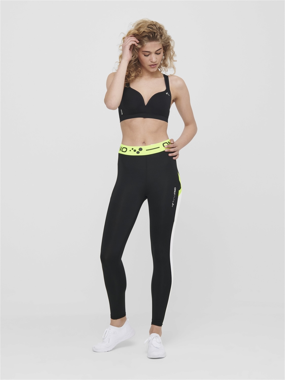 ONLY Play Sport-BH »ONPMARTINE CIR SPORTS BRA« mit eingearbeiteten Cups - seamless