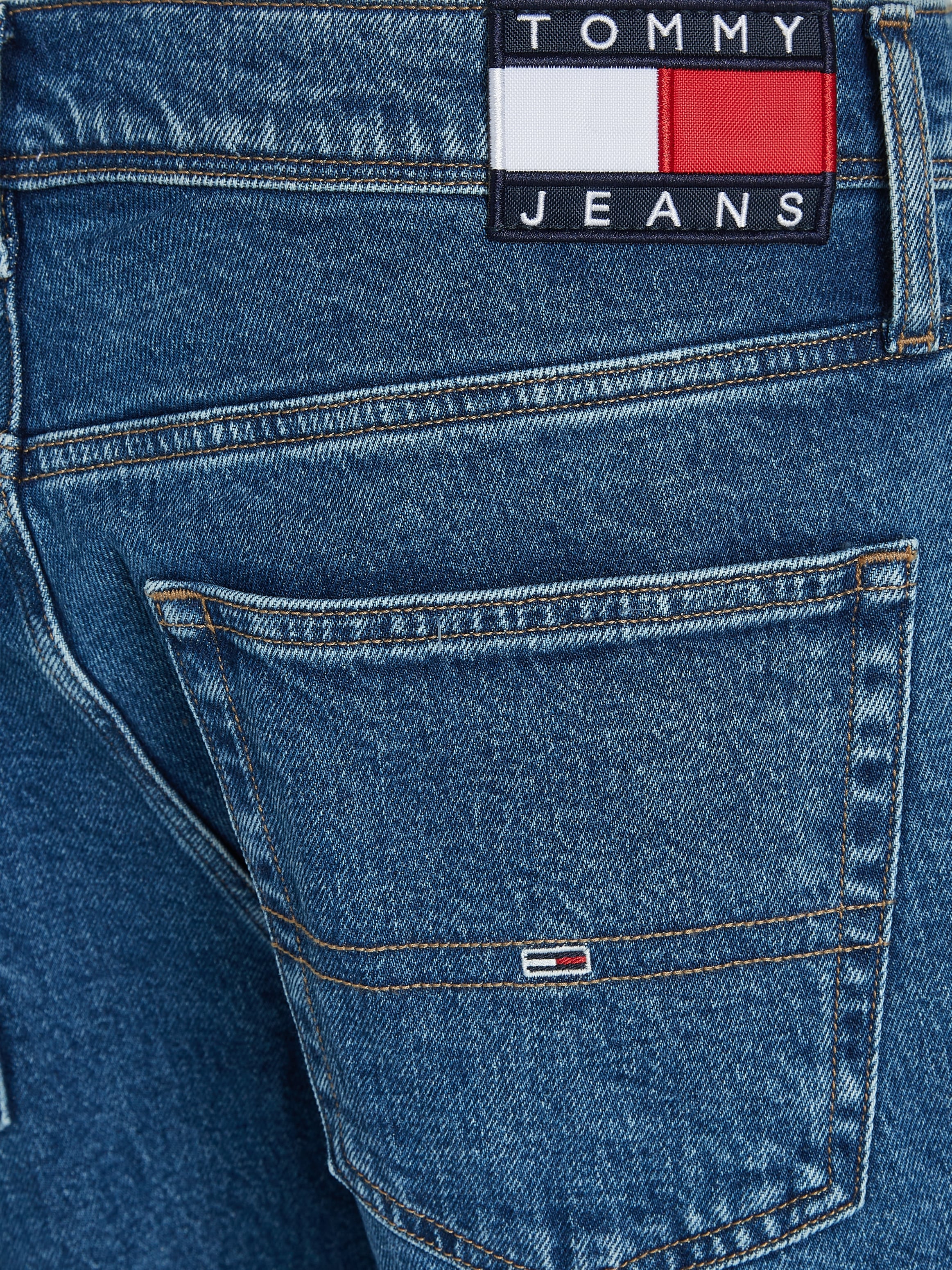 Tommy Jeans Relax-fit-Jeans »Ethan Relaxed Straight«, mit Logoprägung