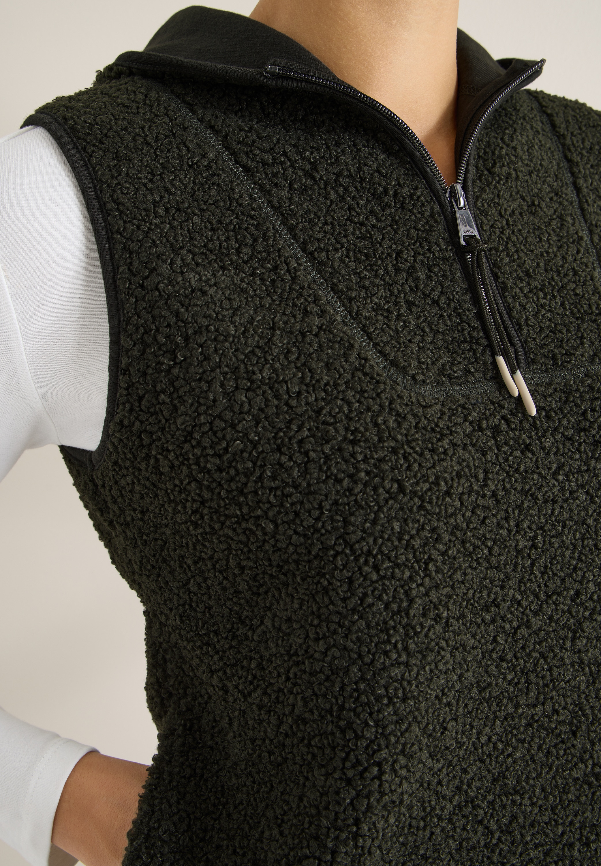 Cecil Gilet en fourrure Teddy-Weste mit Troyerkragen und Kapuze
