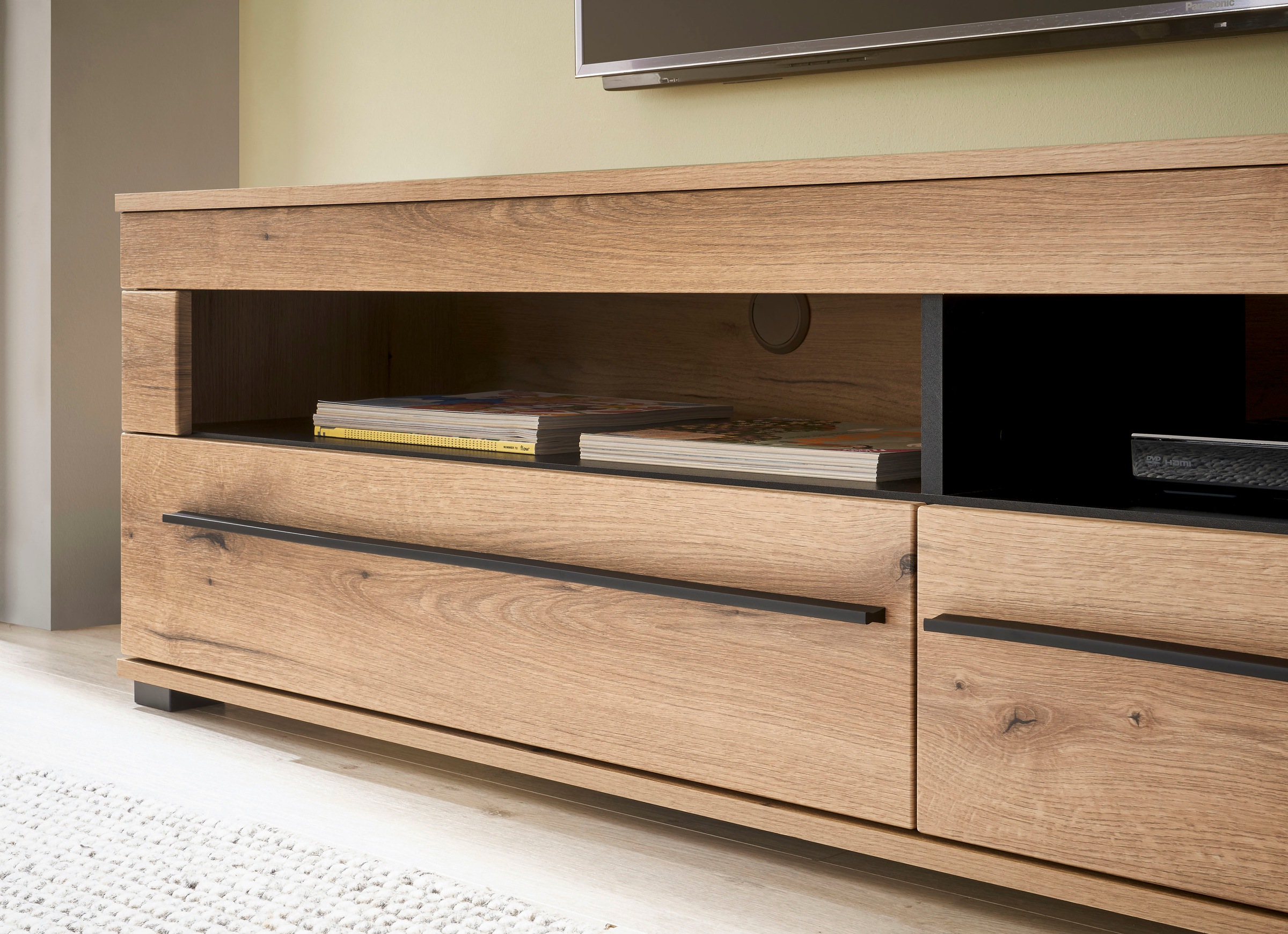 INOSIGN Wohnwand »Cantara, moderne Anbauwand, Wohnzimmer-Set, in Eiche Evoke oder Weiss«, (Set), enthält zwei Vitrinen, ein Lowboard und ein Wandboard