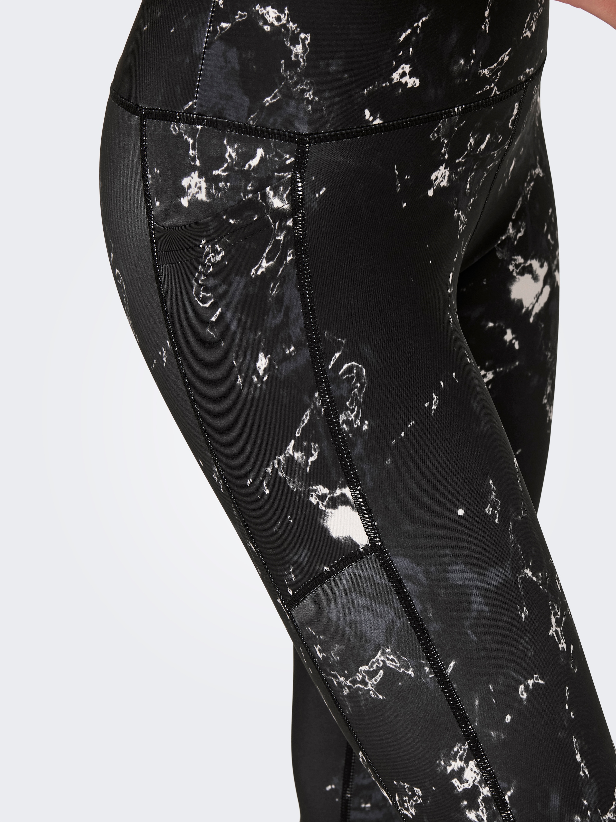 ONLY Play Cuissards fonctionnels »ONPRYA-2-SPACE LIFE HW PCK TIGHTS NOOS«  mit reflektierenden Details