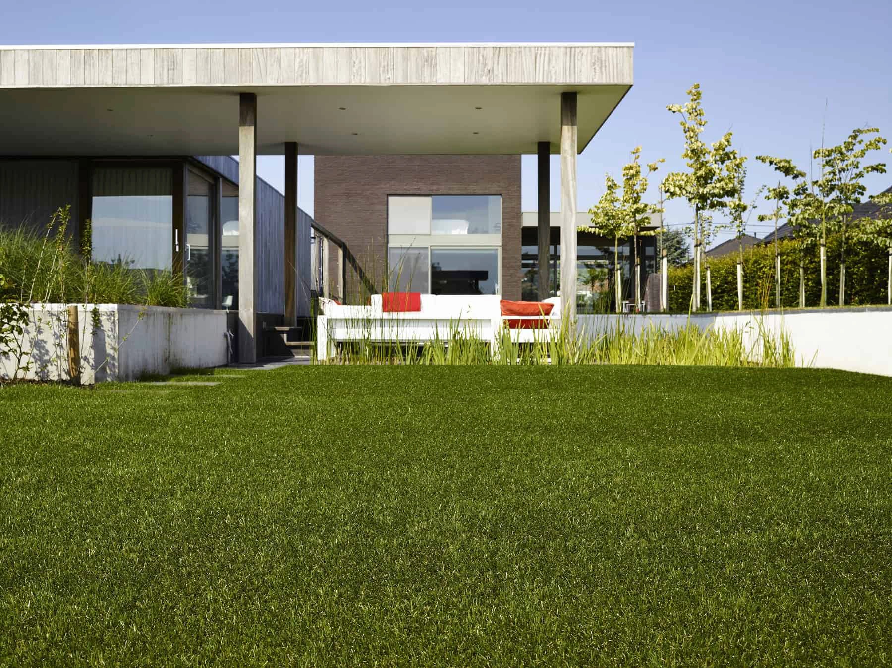 Primaflor-Ideen in Textil Kunstrasen »FORESTLAND, Made in Spain«, rechteckig, 37 mm Höhe, realistische Optik, mit Drainagefunktion, ideal für Balkon & Terrasse