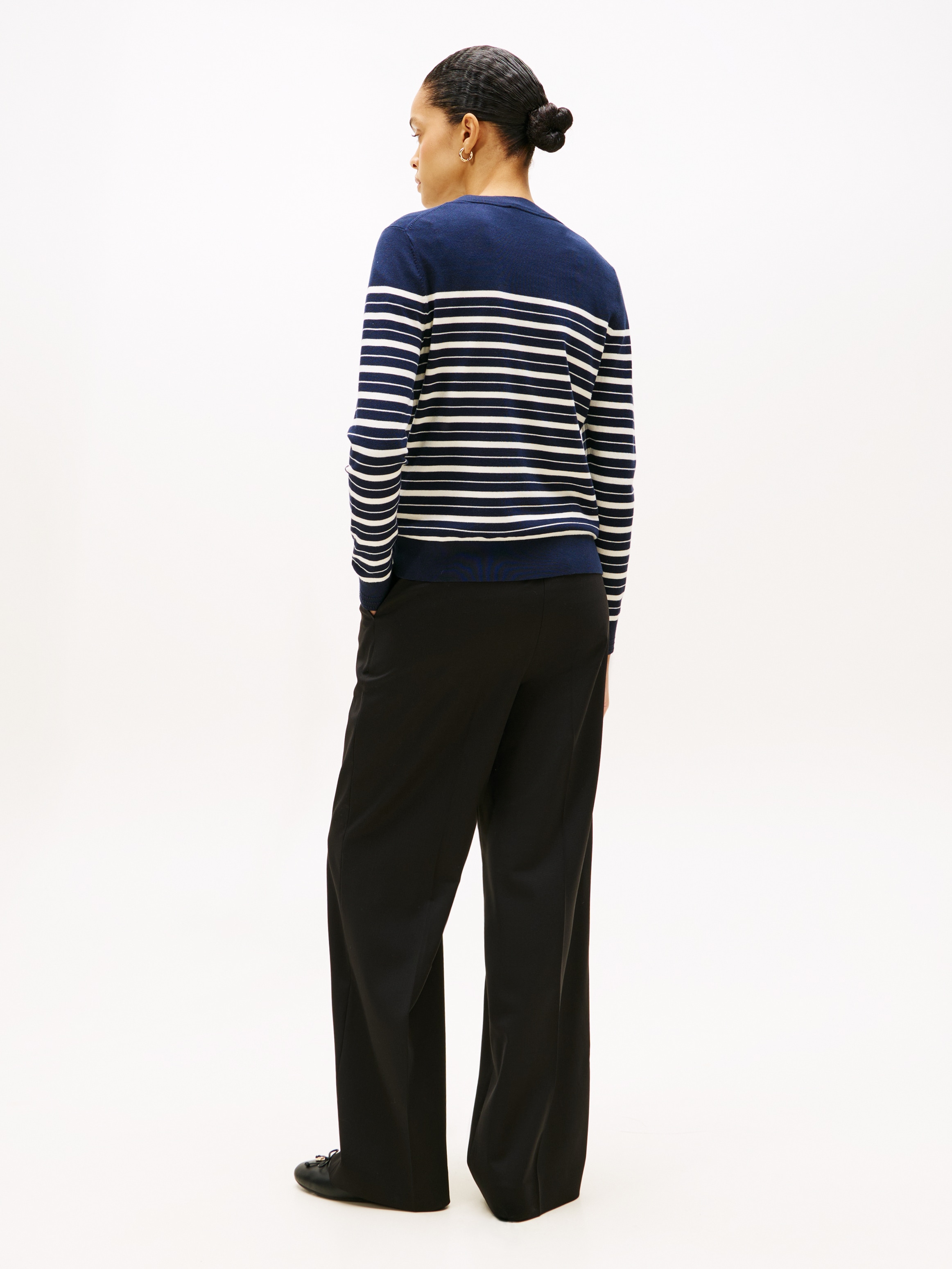 Tommy Hilfiger Rundhalspullover »CO JERSEY STITCH LS C-NK SWT« mit Logostickerei