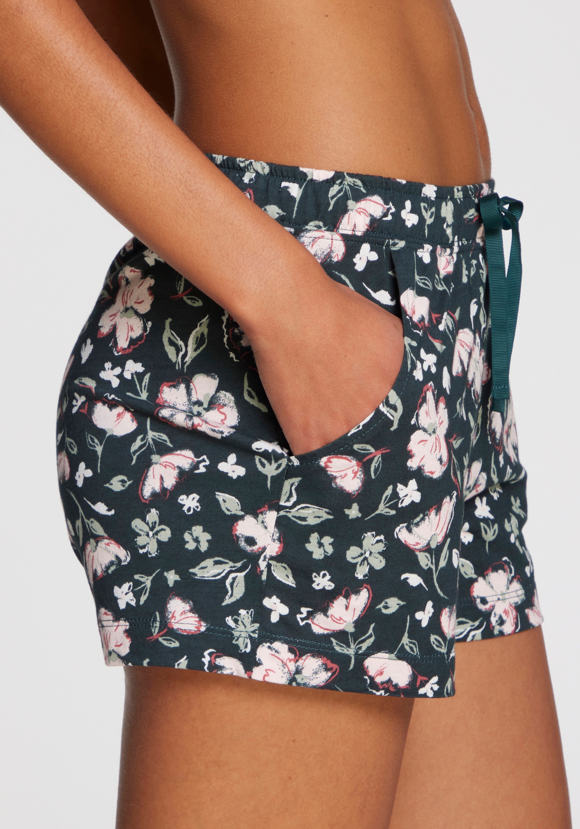 s.Oliver Shorts de pyjama  Mit schönem Allovermuster