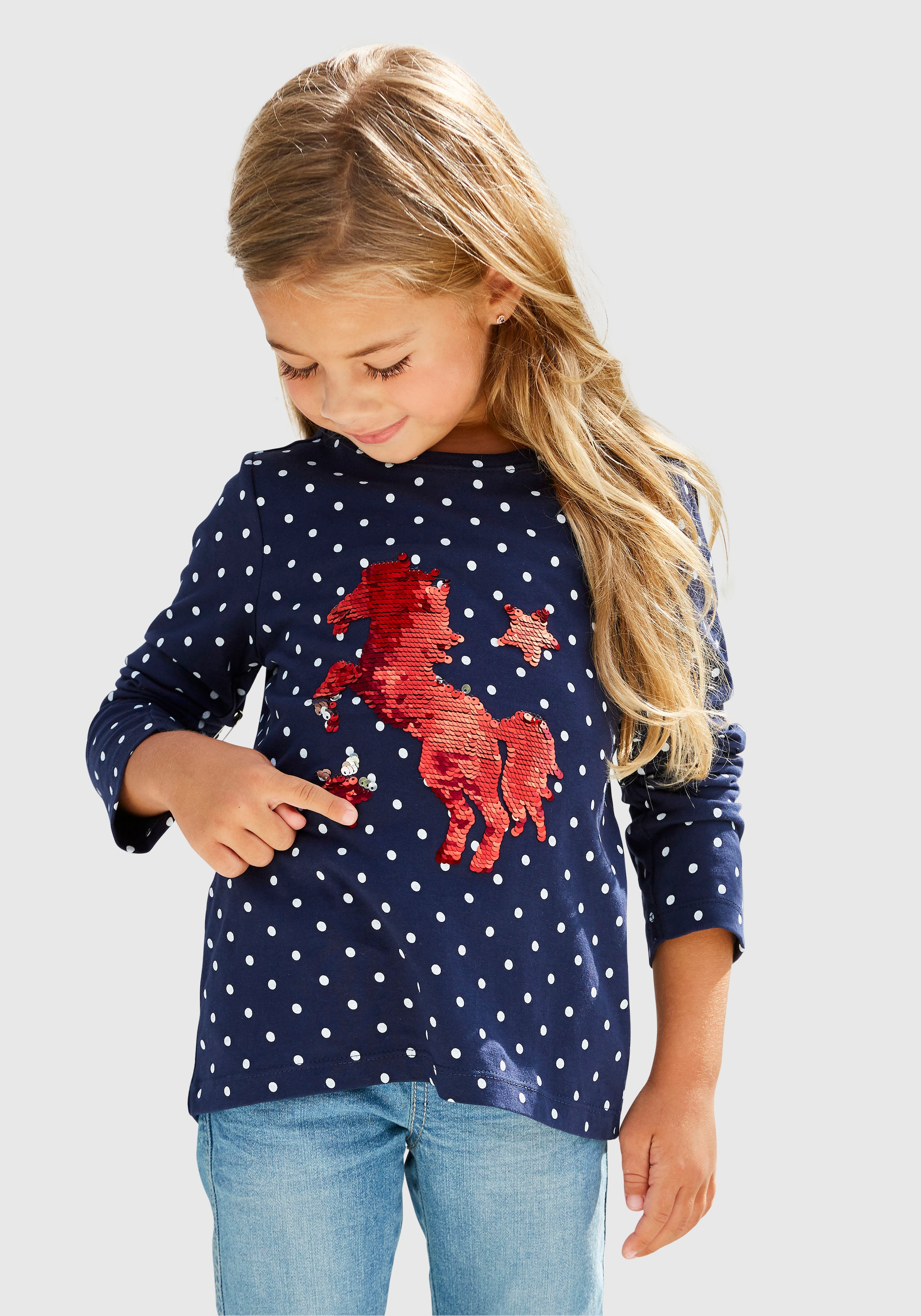 Modische KIDSWORLD Langarmshirt »für kleine Mädchen«, mit aufwendiger  Wendepailletten Applikation ohne Mindestbestellwert shoppen