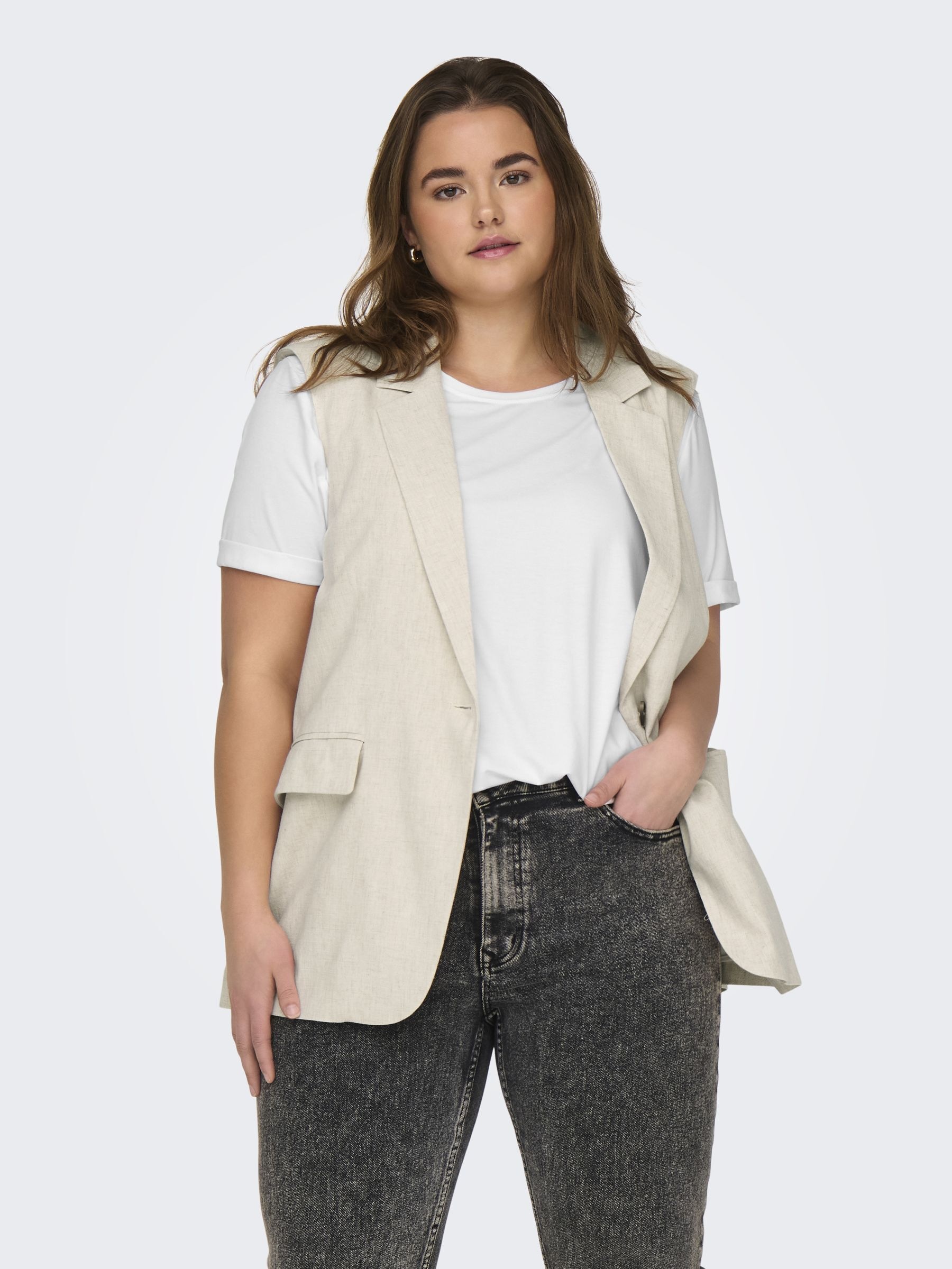 Image of ONLY CARMAKOMA Kurzarmshirt "CARMOSTER S/S FOLD UP TOP JRS NOOS" Materialmix, regular fit